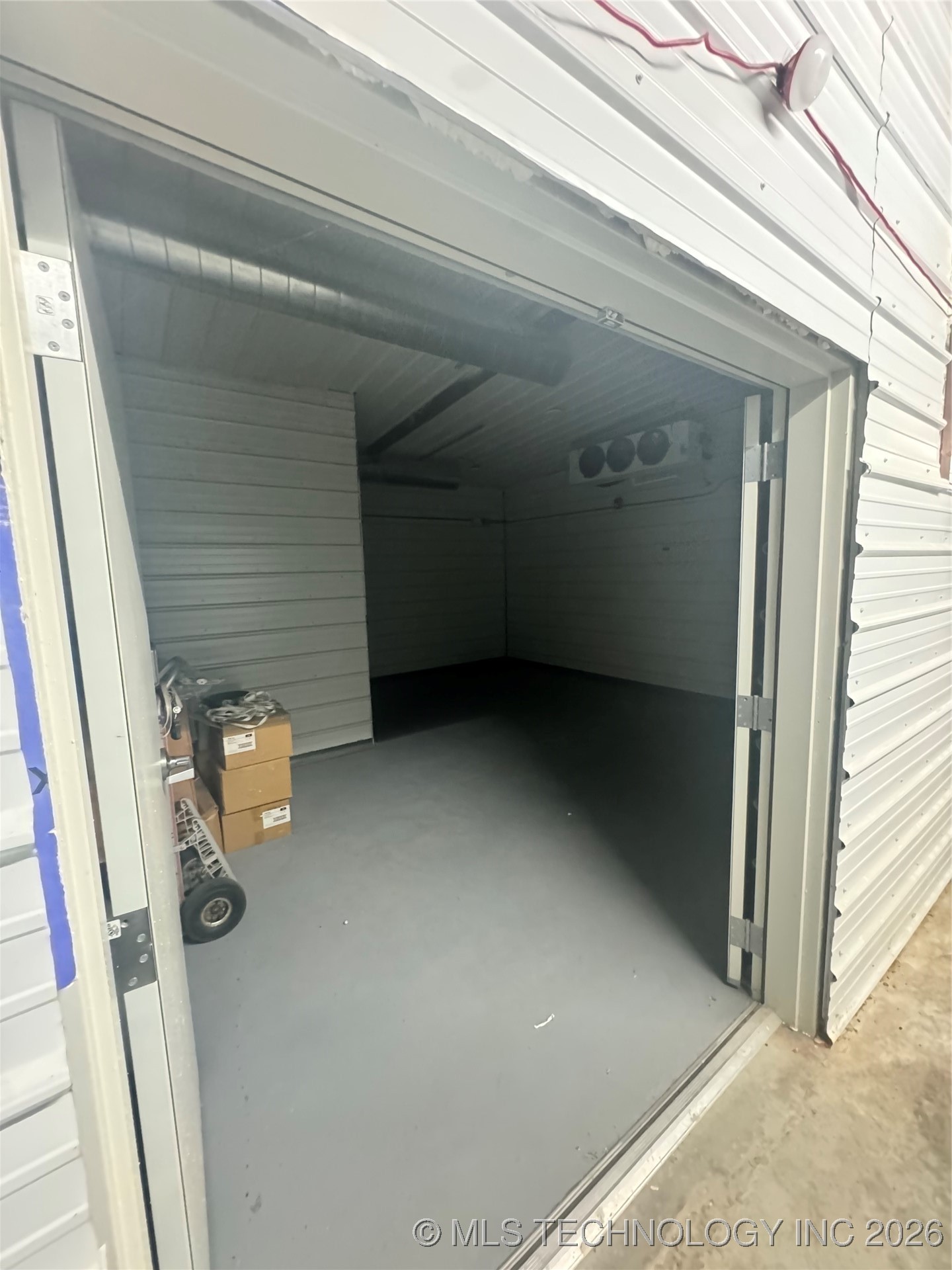 597 S Hwy 169 Street Property Photo 5