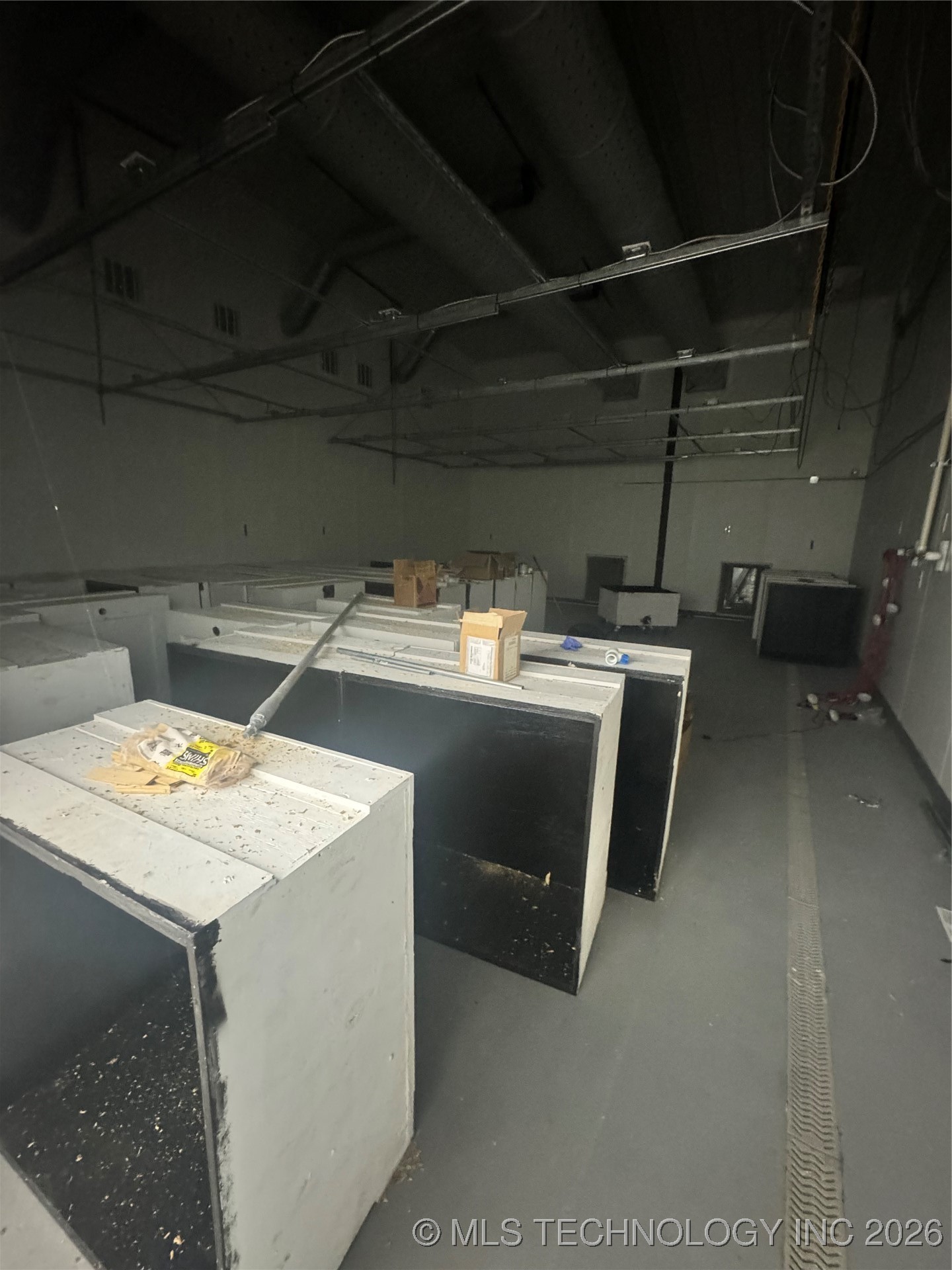 597 S Hwy 169 Street Property Photo 7