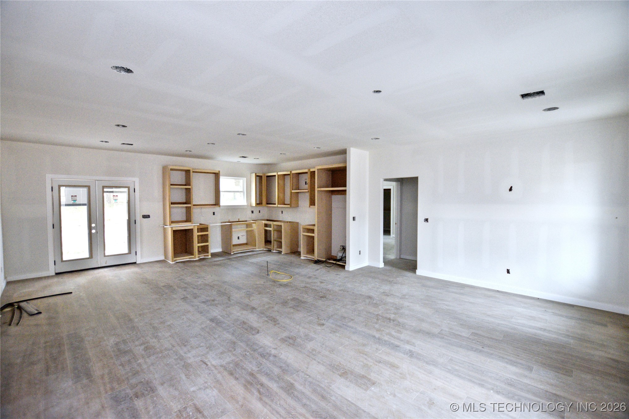 18834 W Hunters Court Property Photo 4