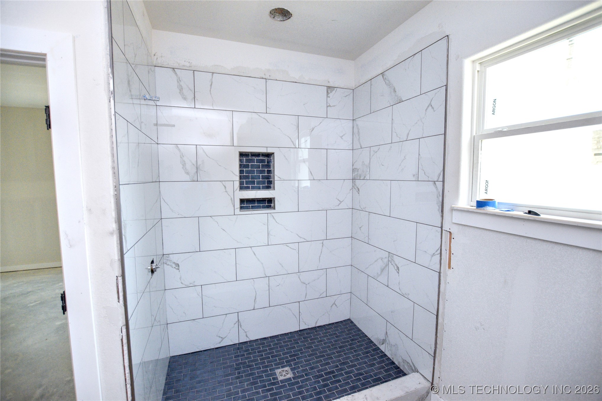 18834 W Hunters Court Property Photo 11