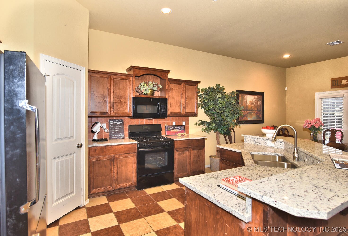 14900 E 87th Street North Property Photo 4