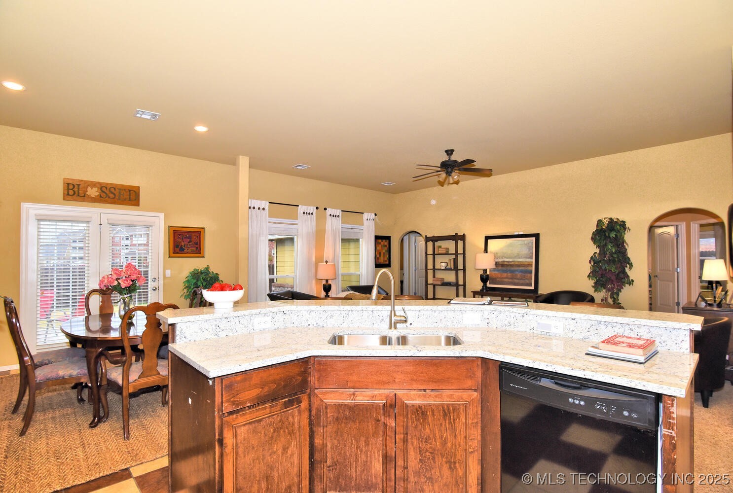 14900 E 87th Street North Property Photo 6