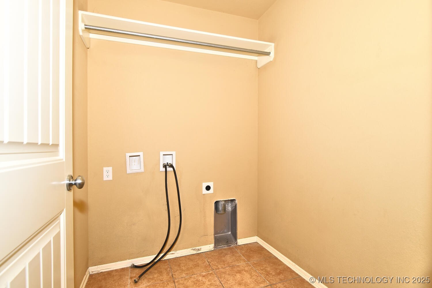 14900 E 87th Street North Property Photo 16