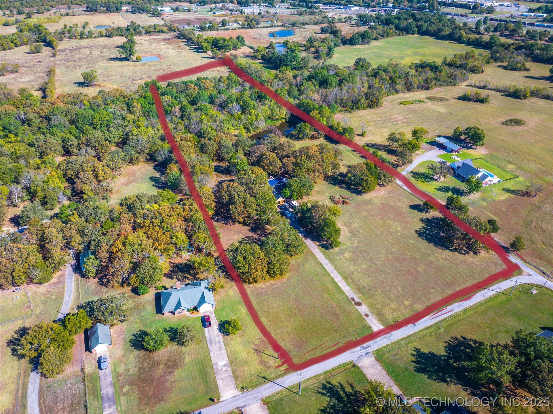 65 Pickle Lane Property Photo 1