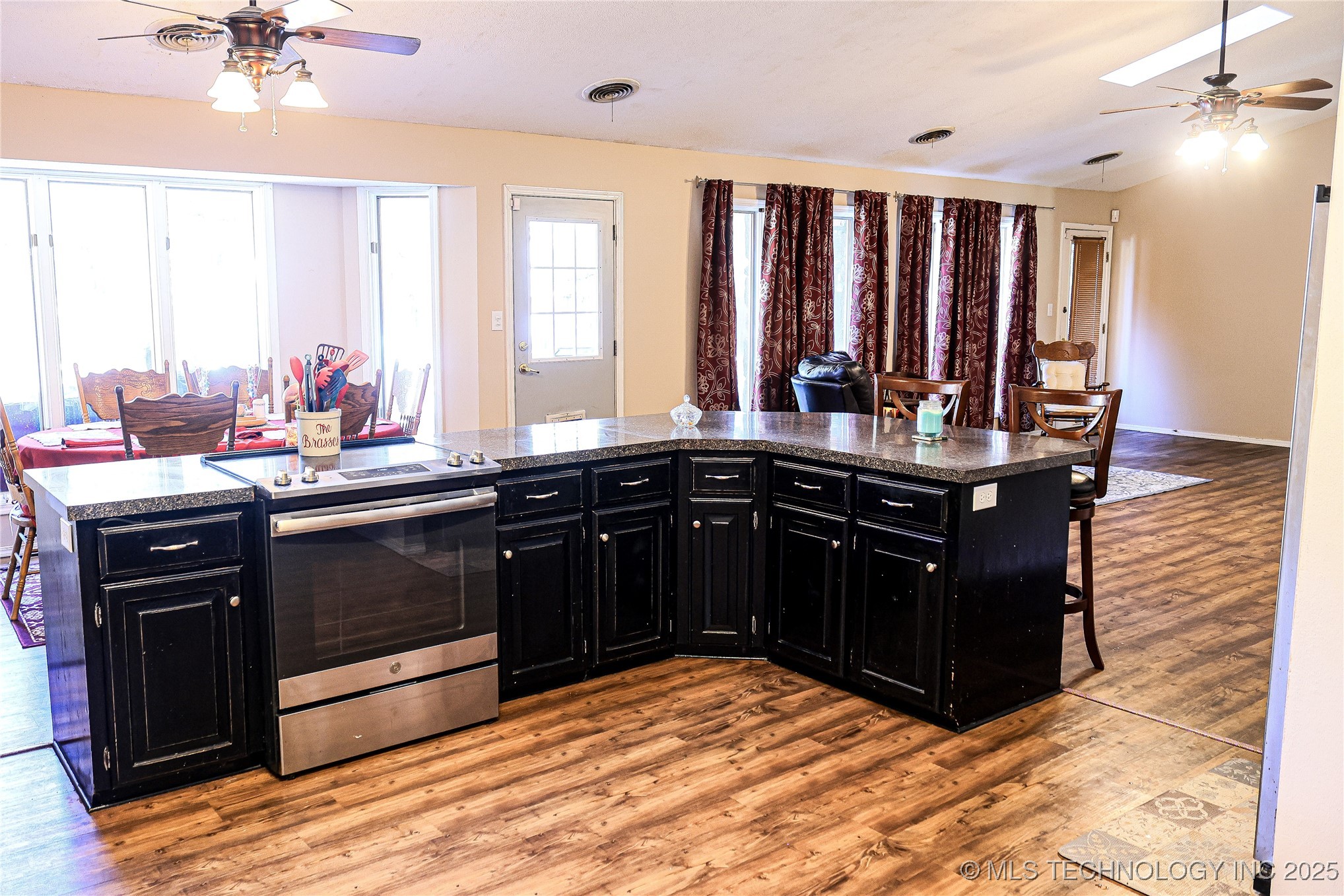 65 Pickle Lane Property Photo 11