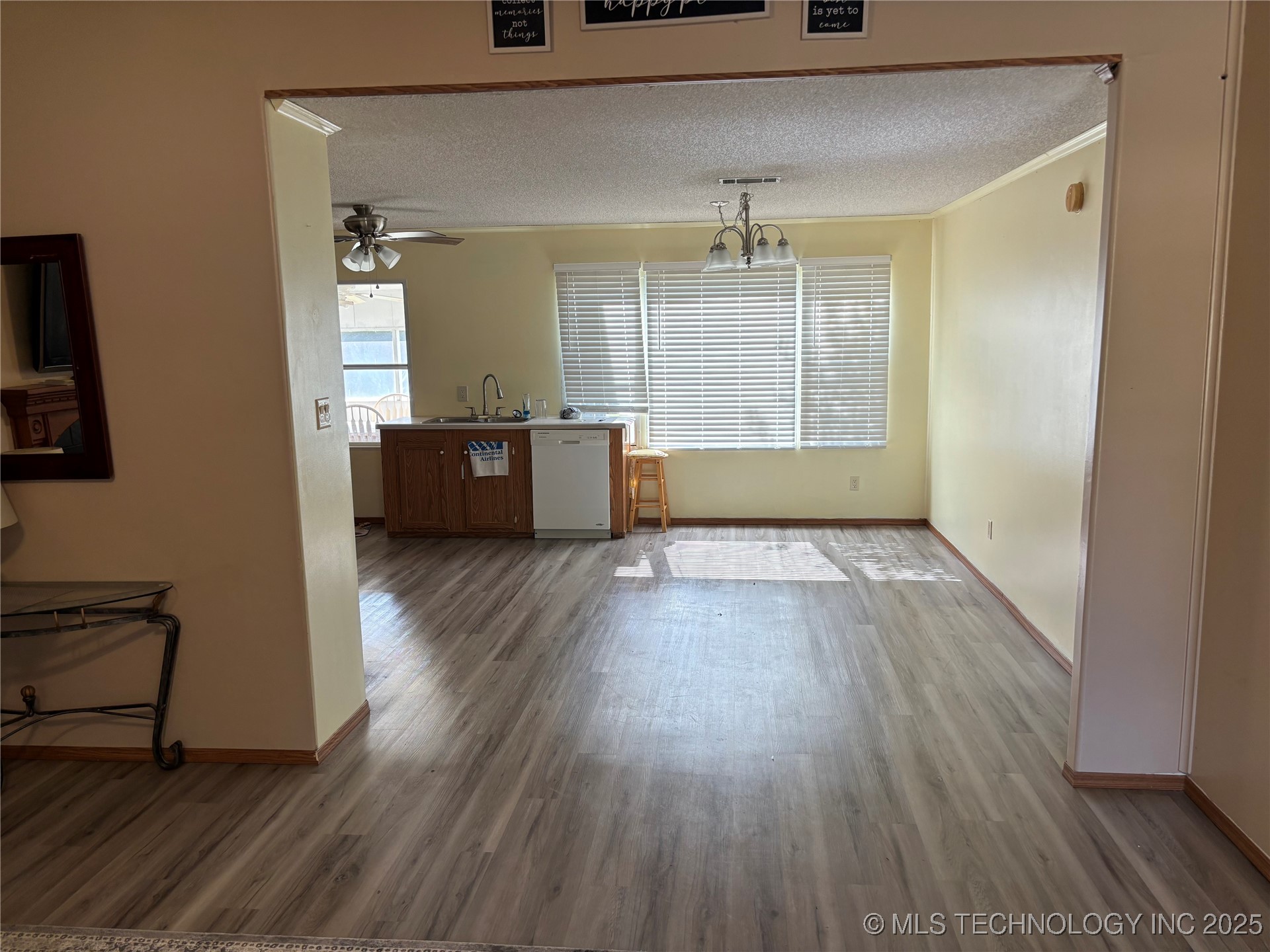 13937 Conley Property Photo 3