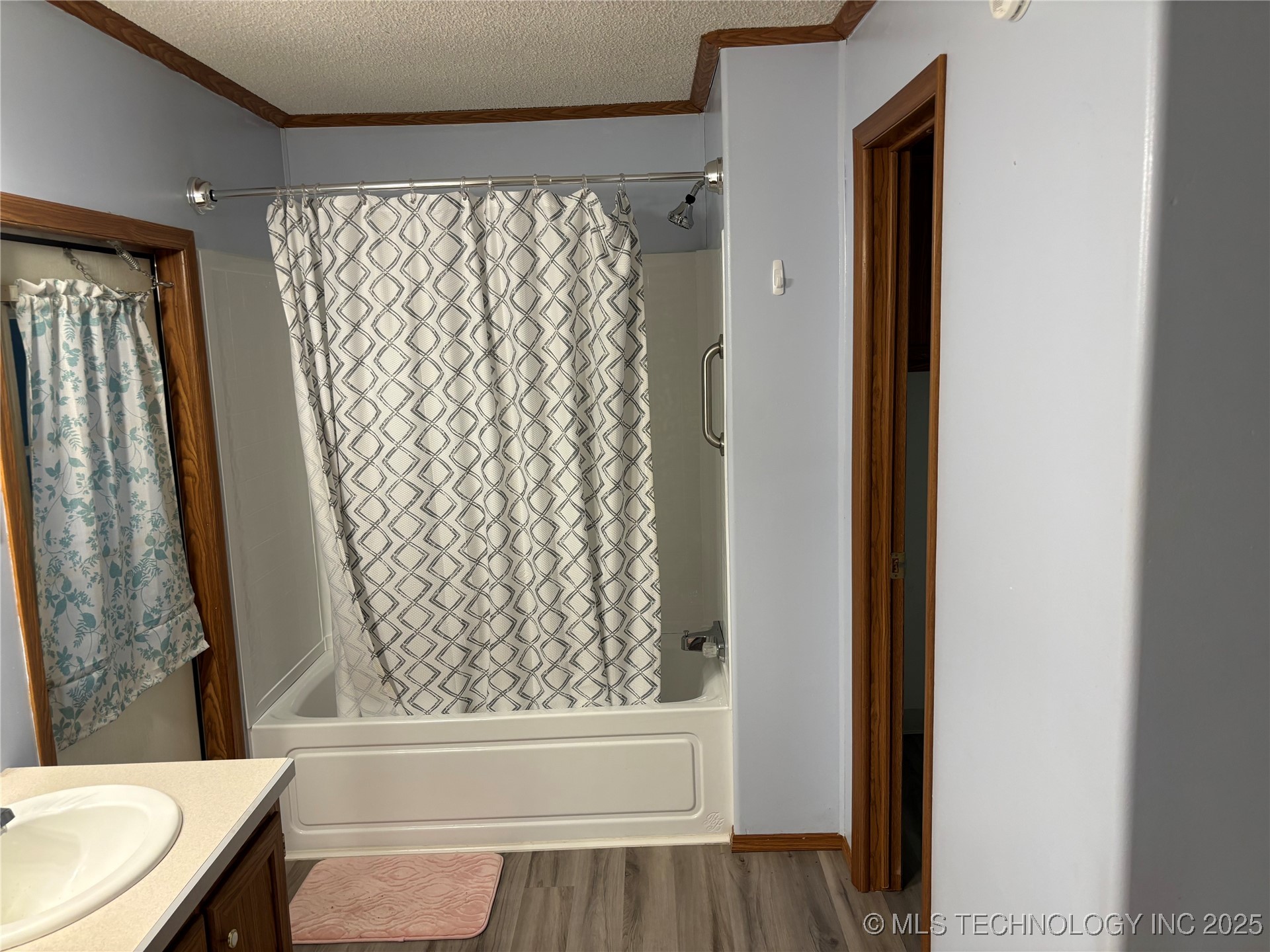 13937 Conley Property Photo 13