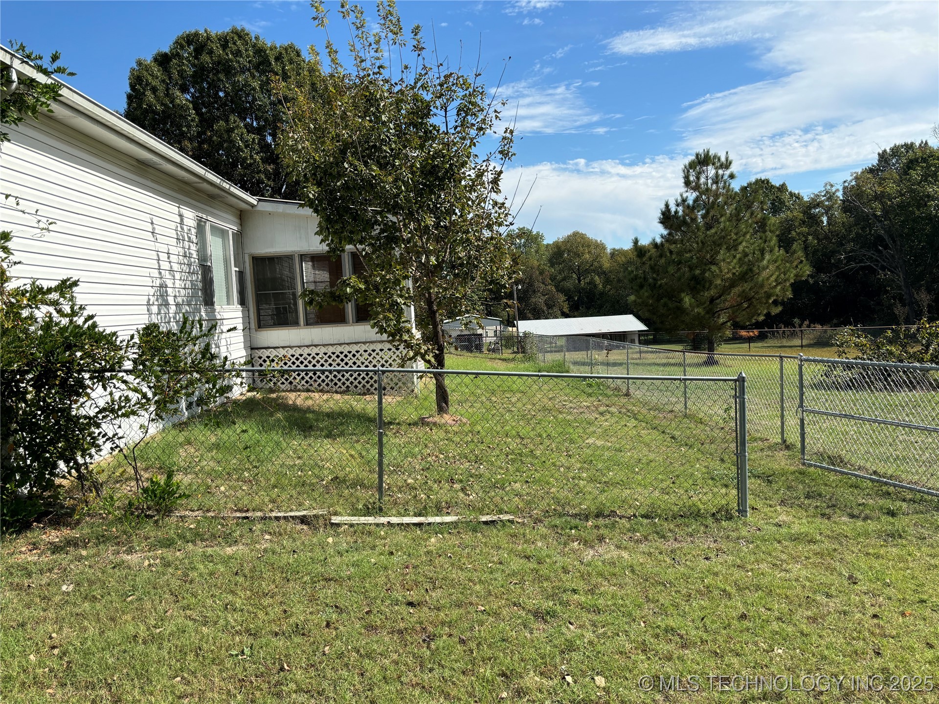 13937 Conley Property Photo 22