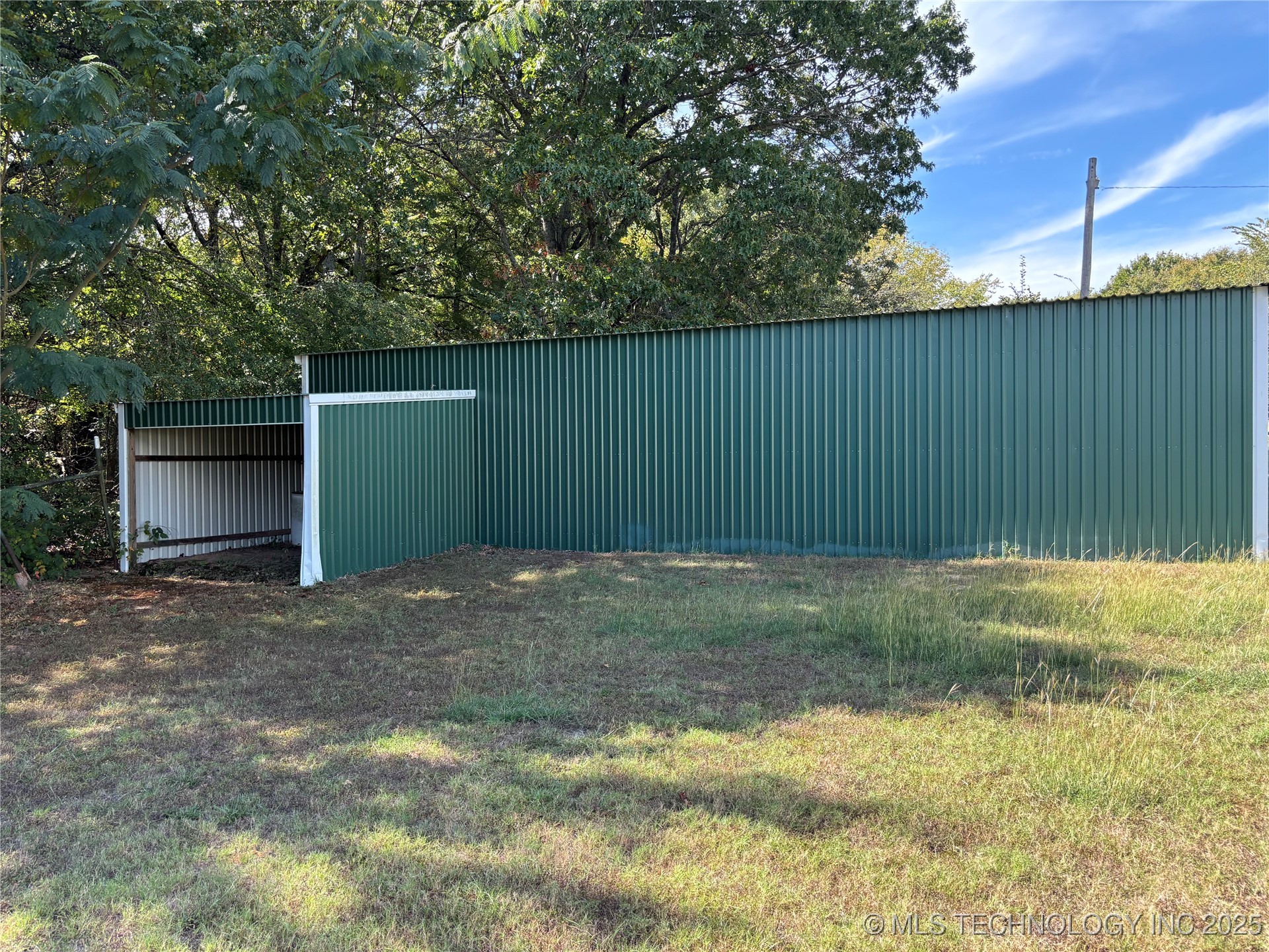 13937 Conley Property Photo 27