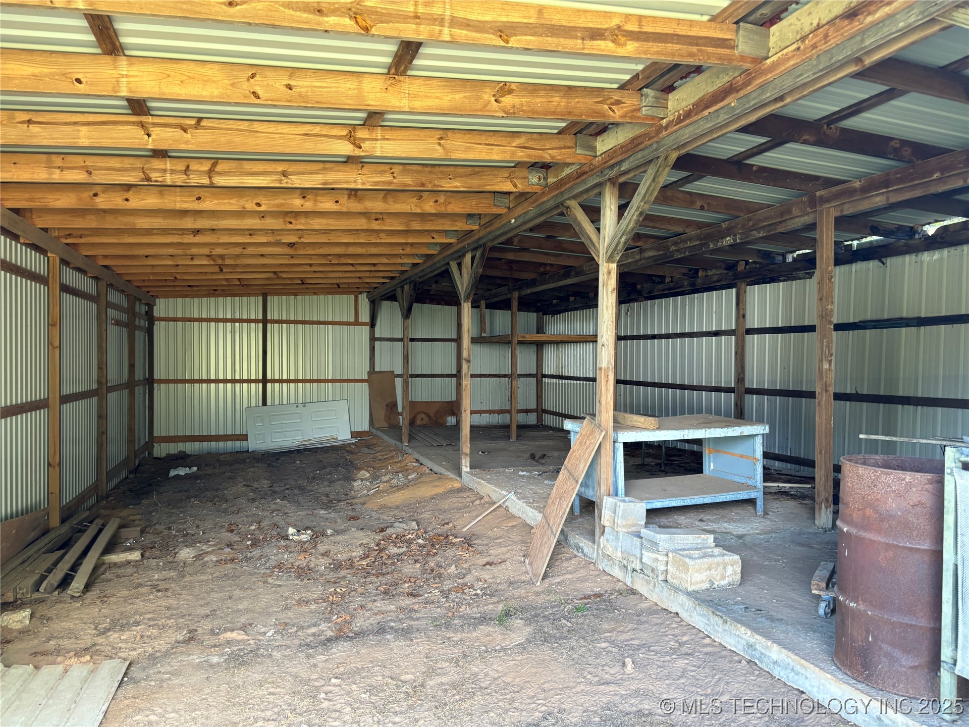 13937 Conley Property Photo 28