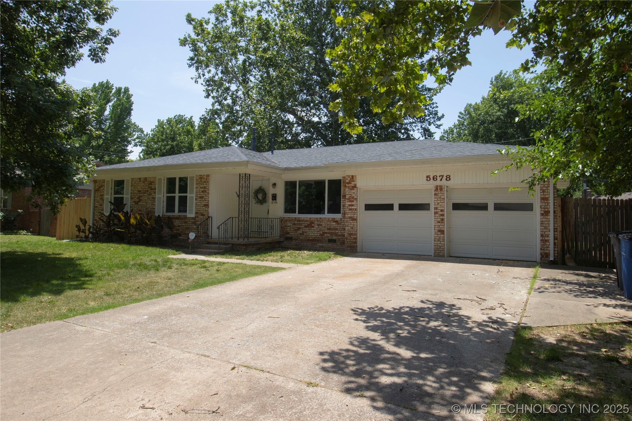 5678 S Yorktown Place Property Photo 2