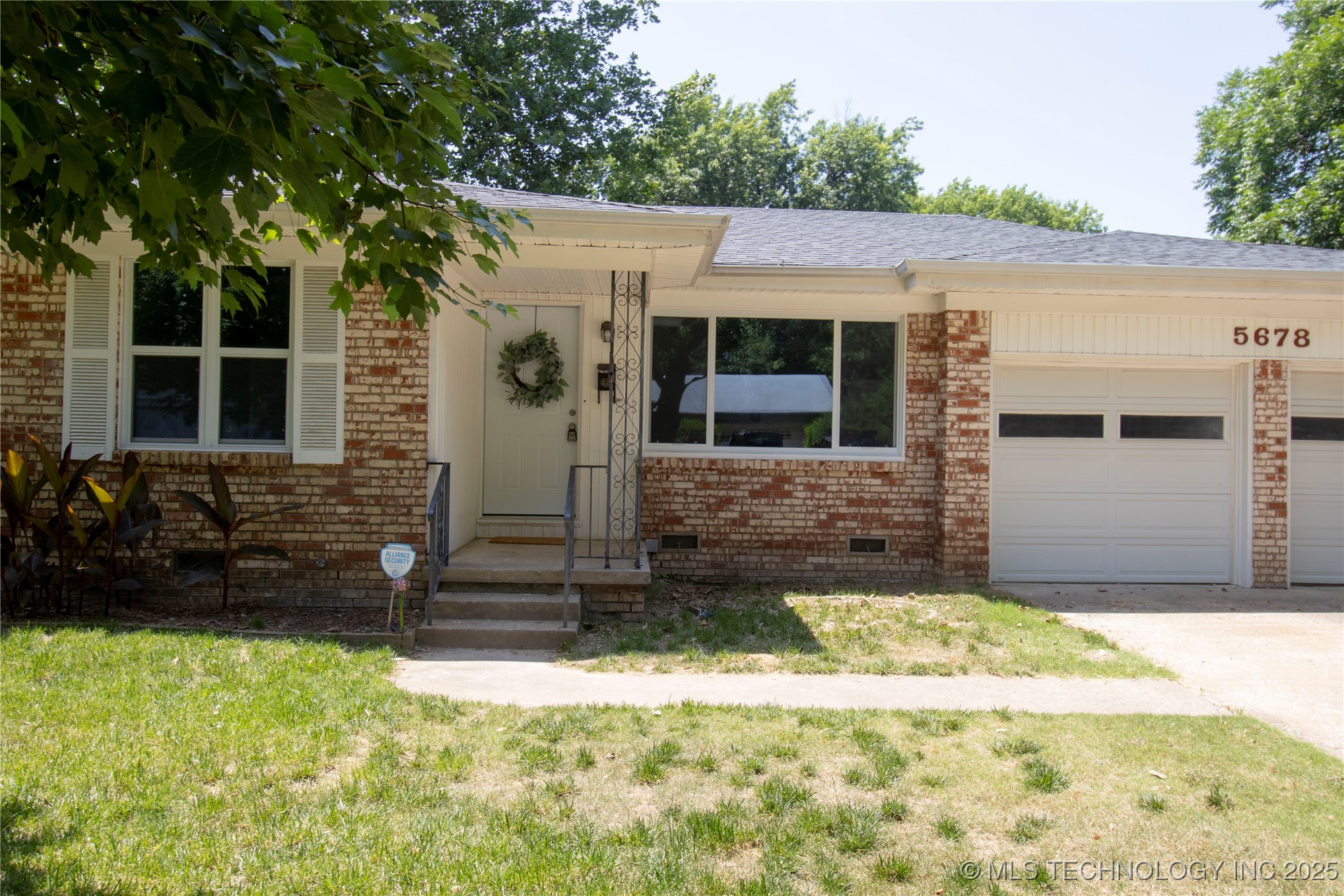 5678 S Yorktown Place Property Photo 4