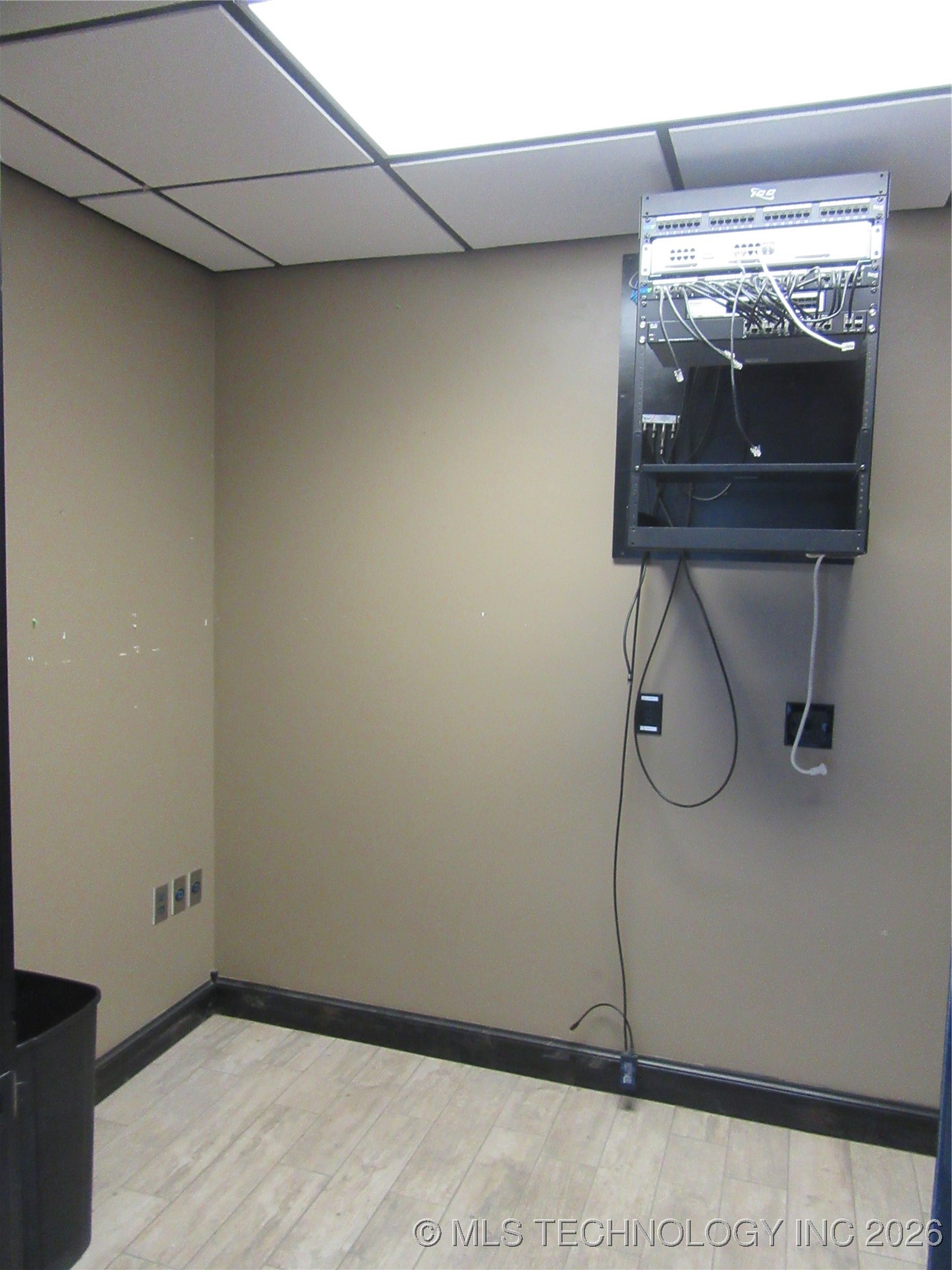 1008 N Main Property Photo 15