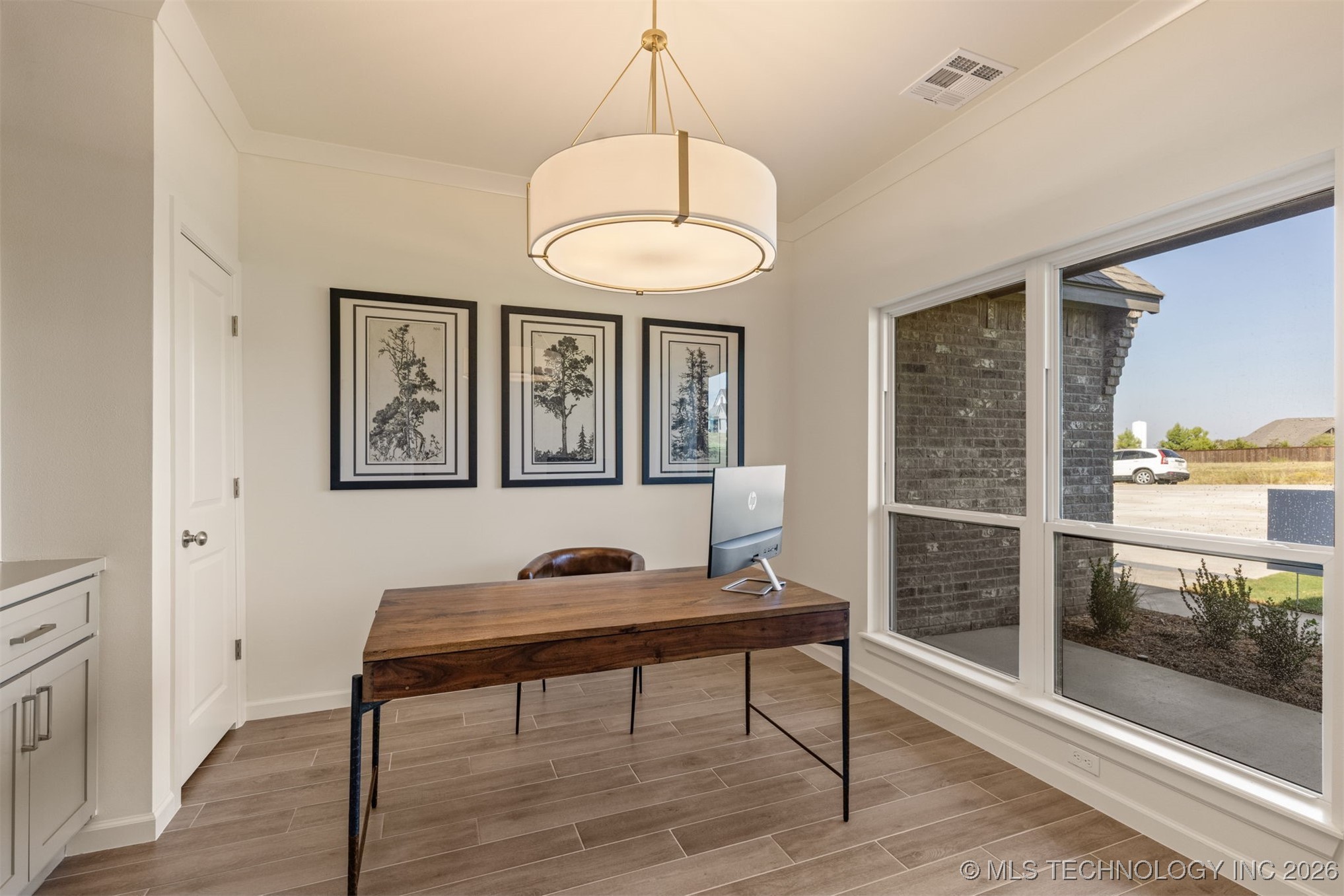 2014 E 45th Place Property Photo 11