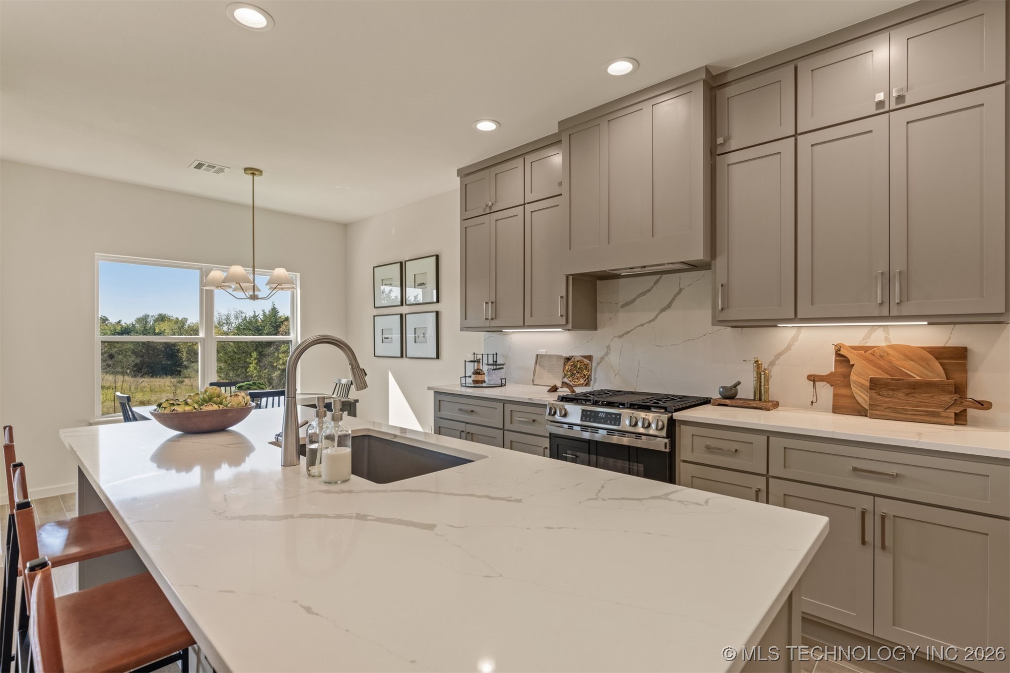 2014 E 45th Place Property Photo 25