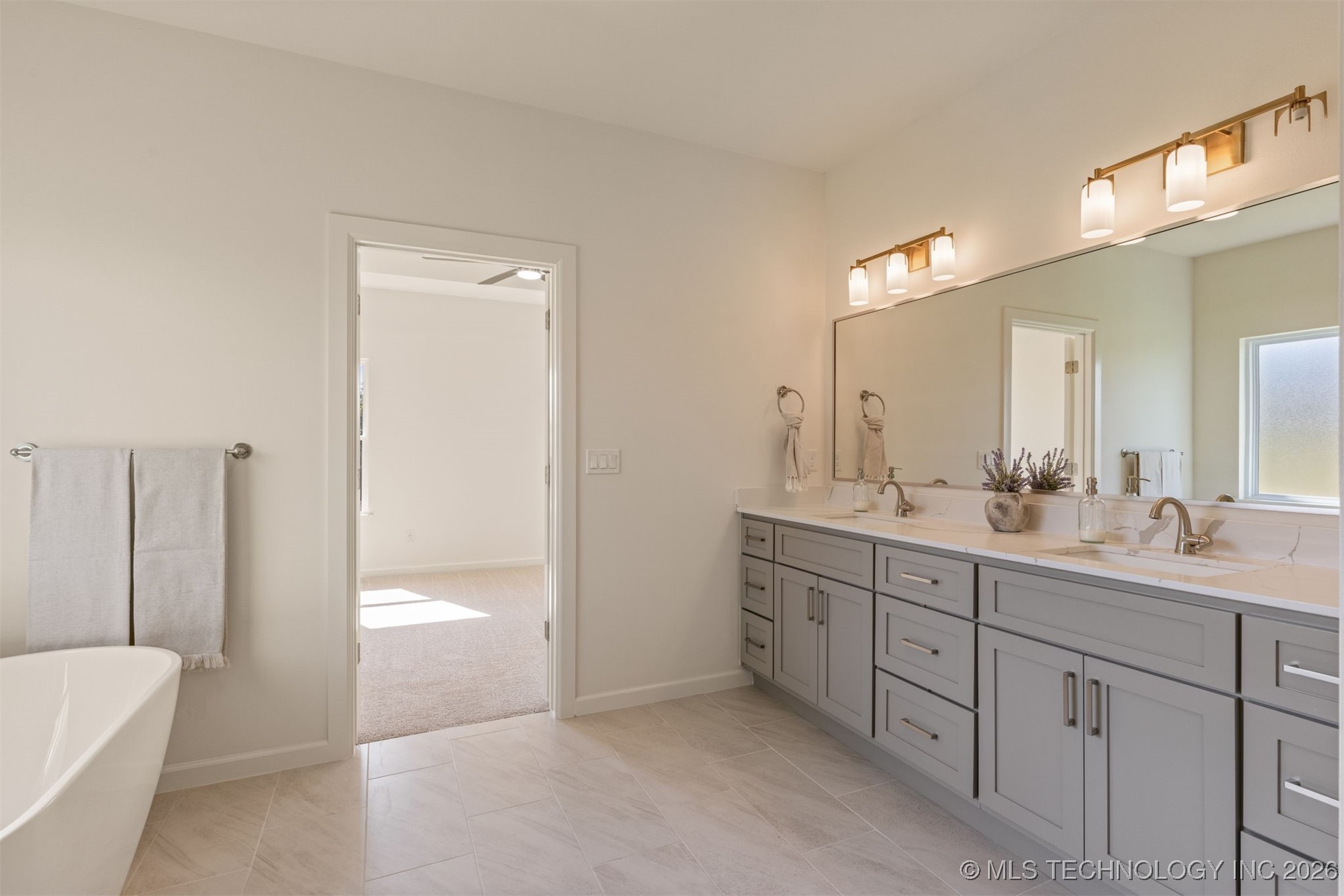 2014 E 45th Place Property Photo 43