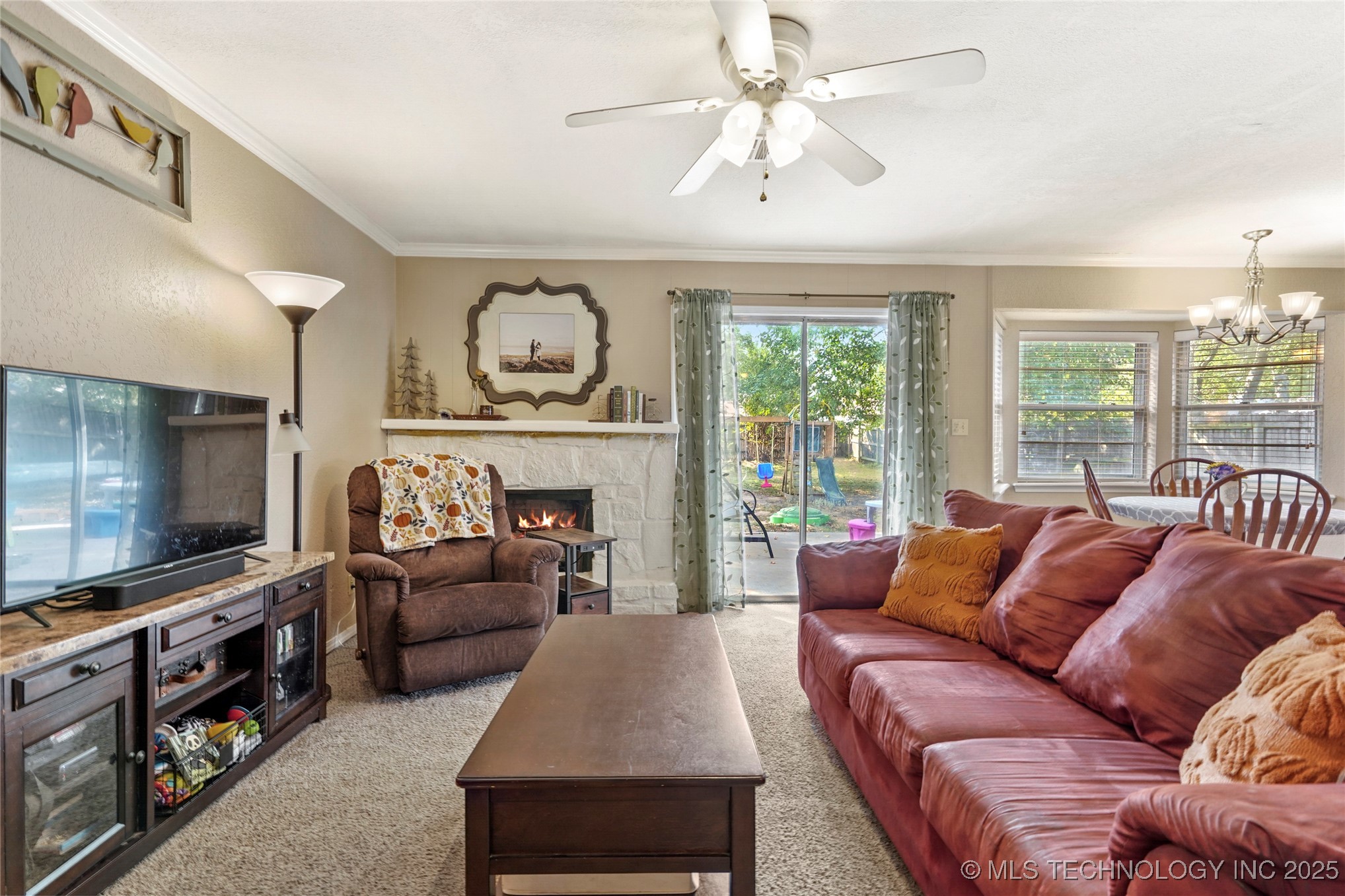 721 W Boston Street Property Photo 5