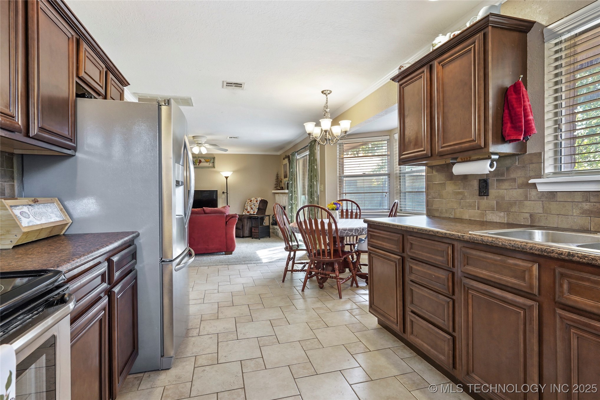 721 W Boston Street Property Photo 12