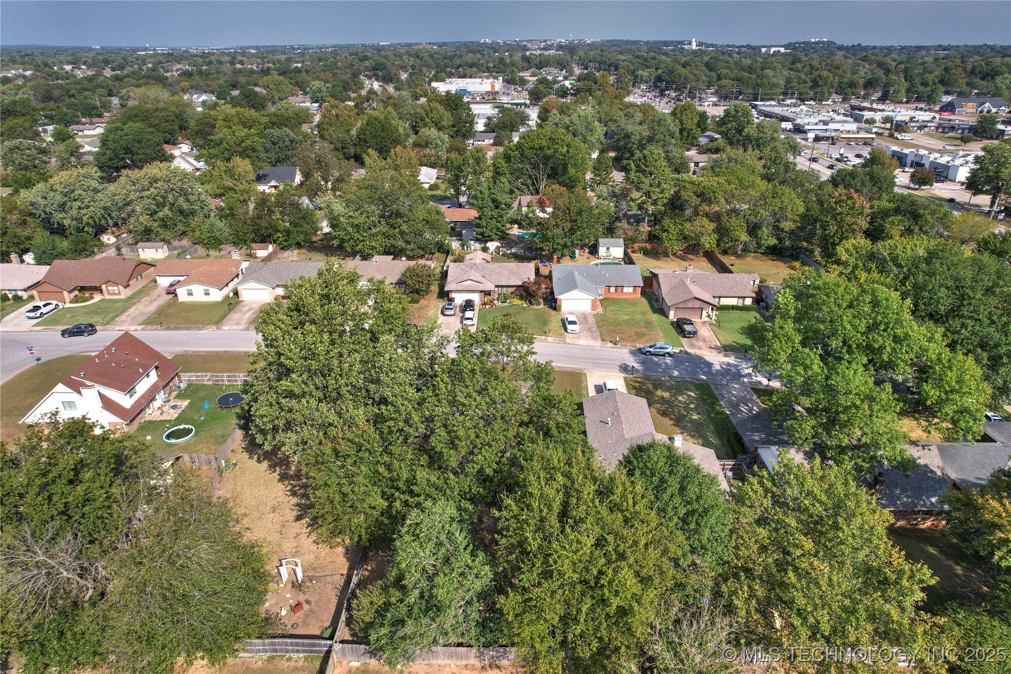 721 W Boston Street Property Photo 32