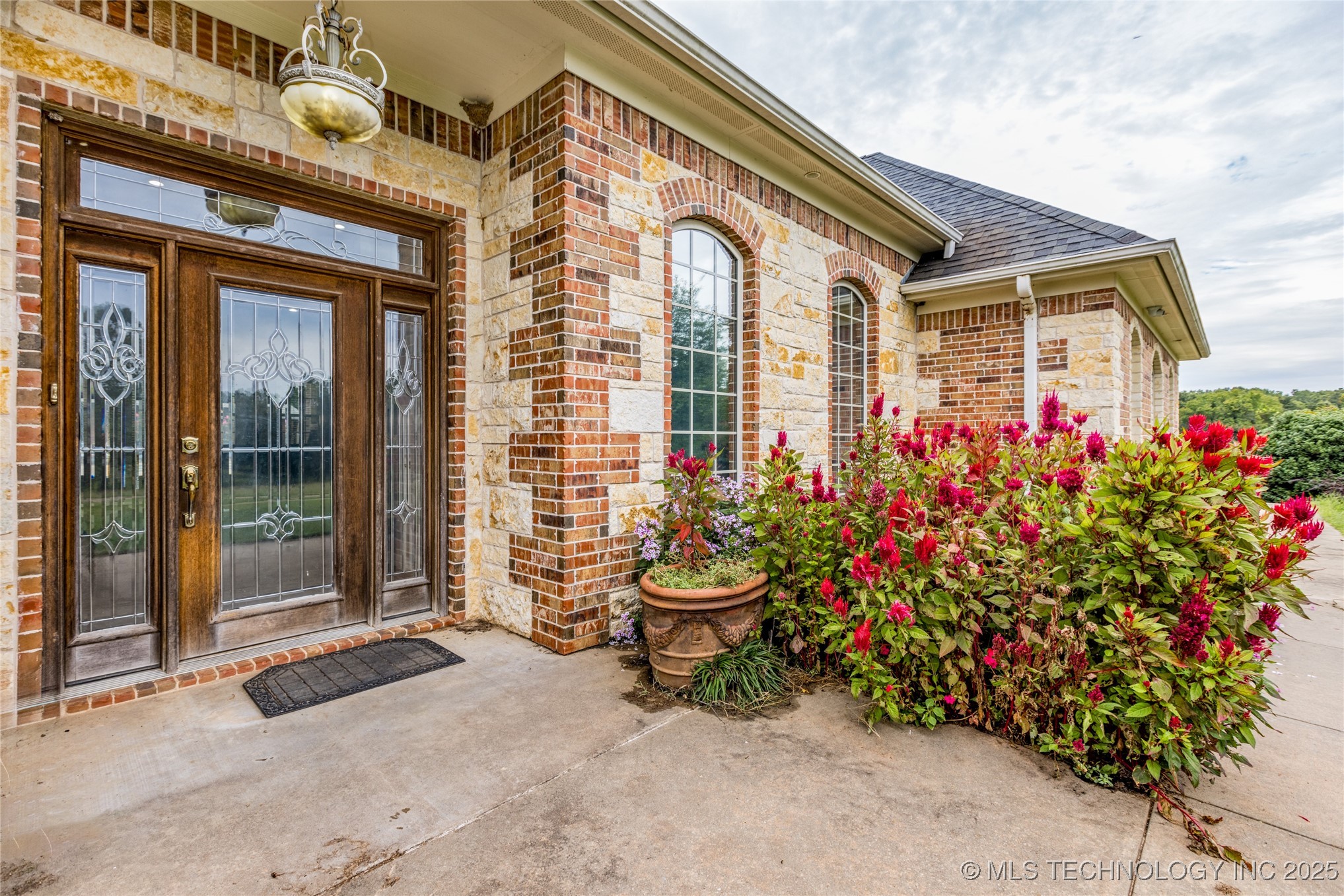 12717 S Chisolm Property Photo 3