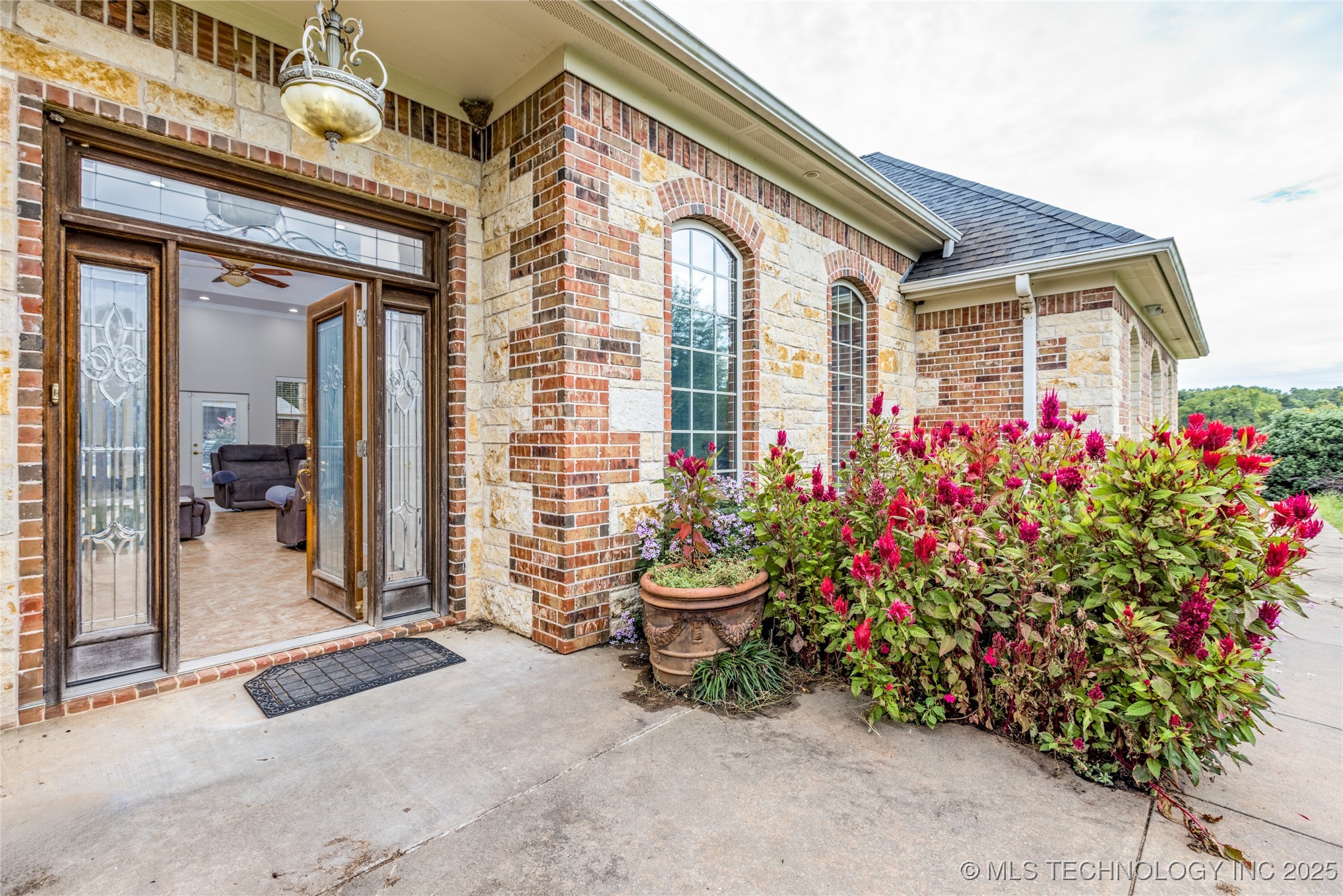 12717 S Chisolm Property Photo 4