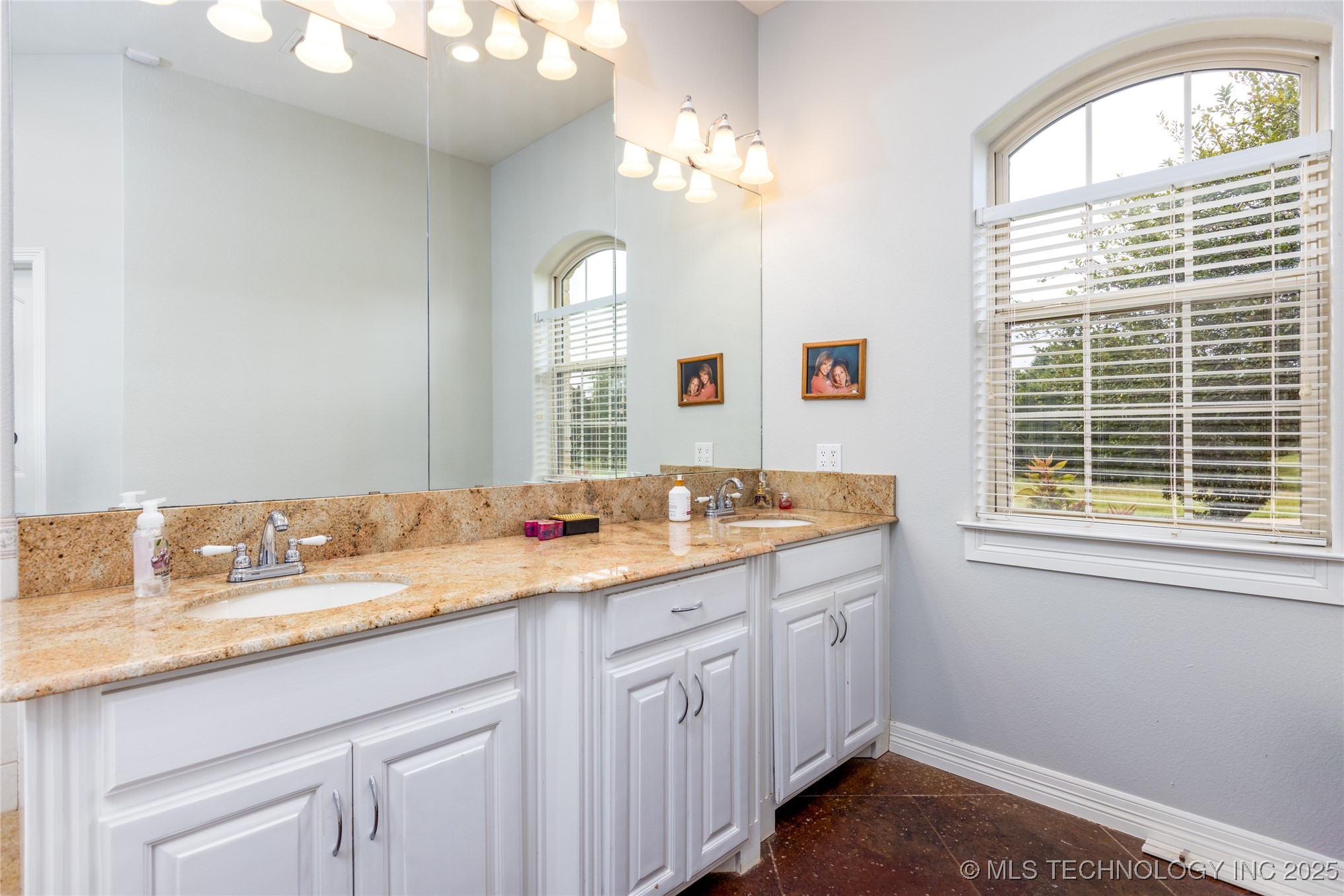 12717 S Chisolm Property Photo 55