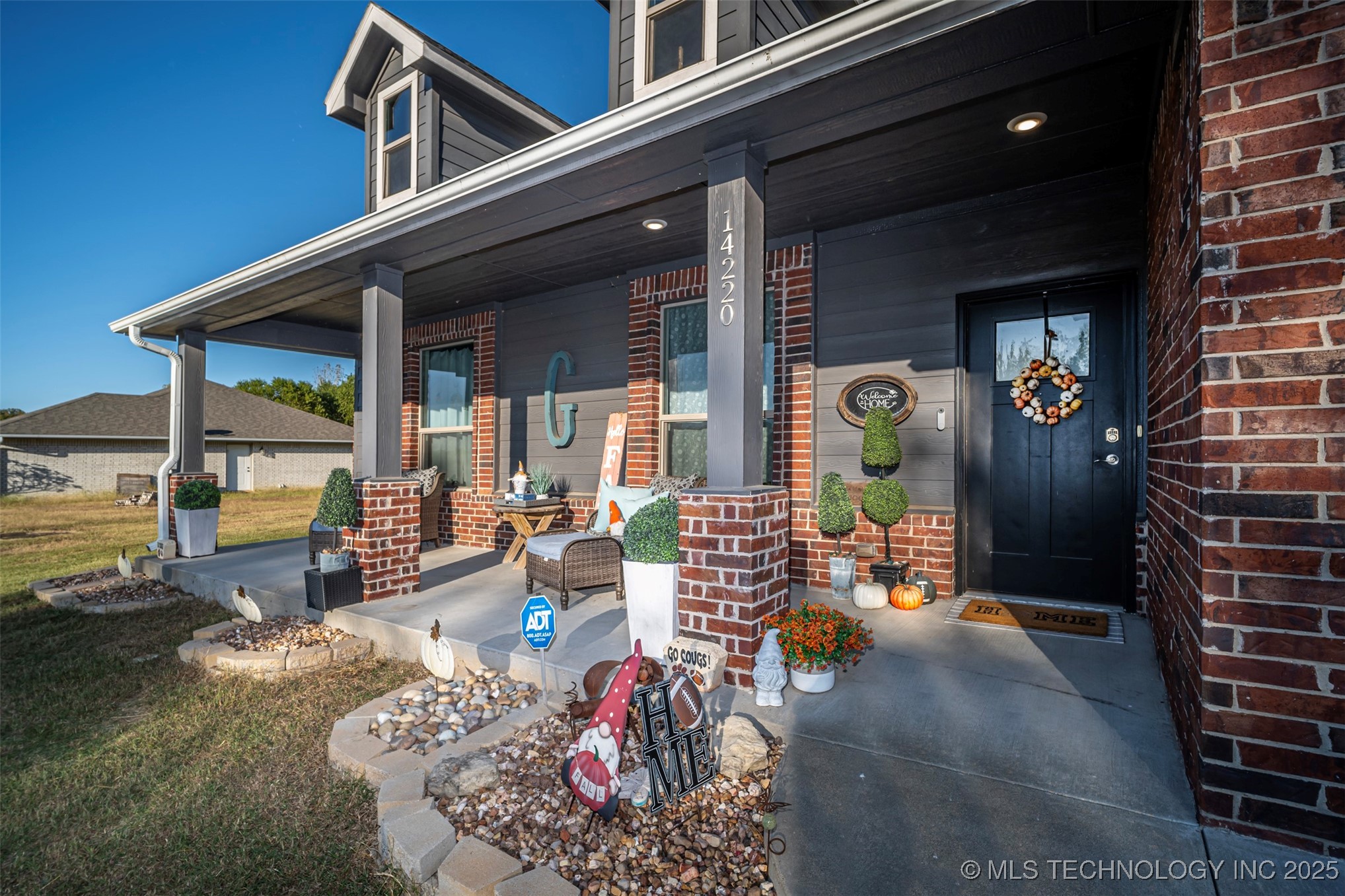 1420 County Road 3613 Property Photo 3