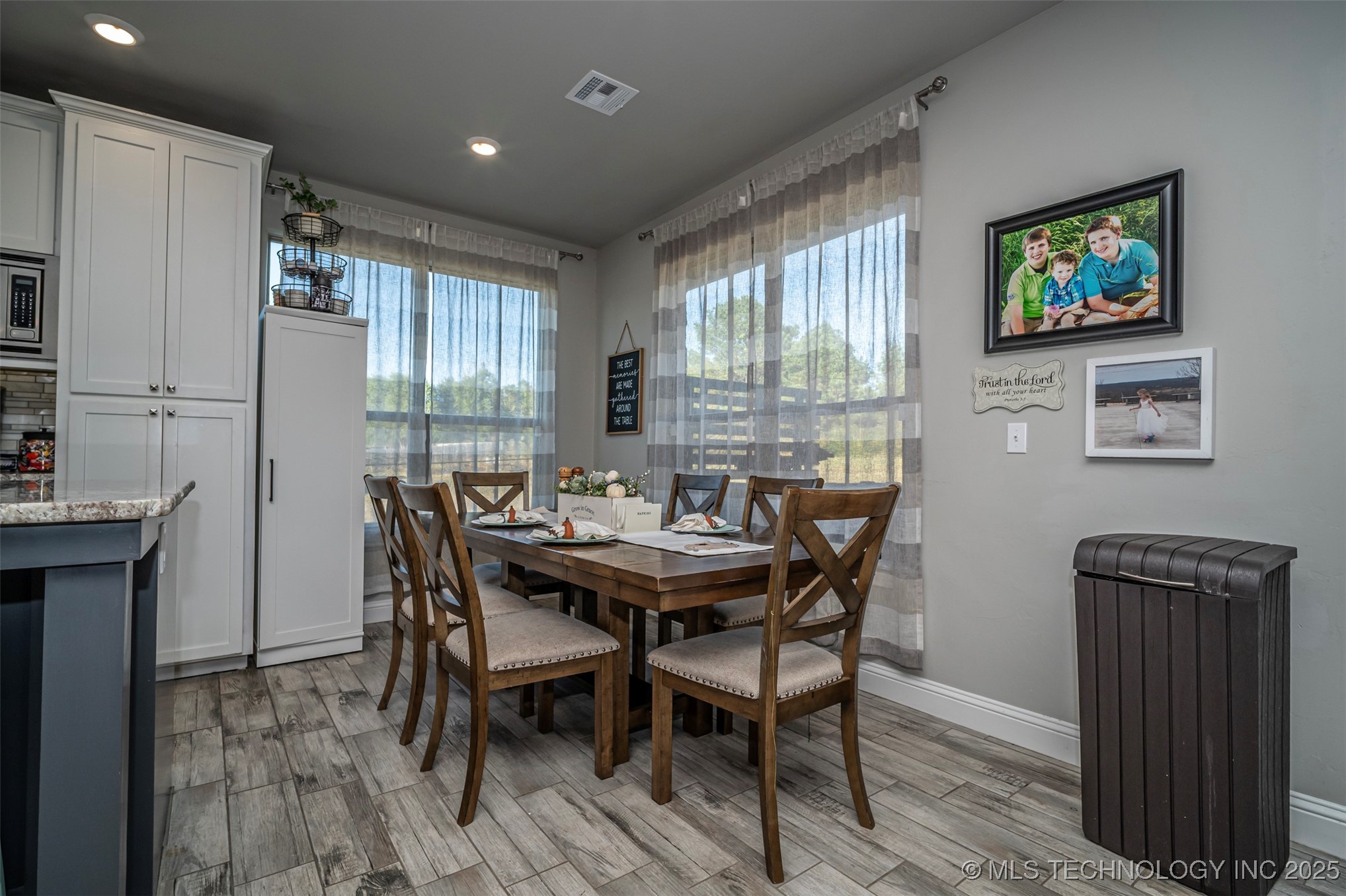 1420 County Road 3613 Property Photo 10