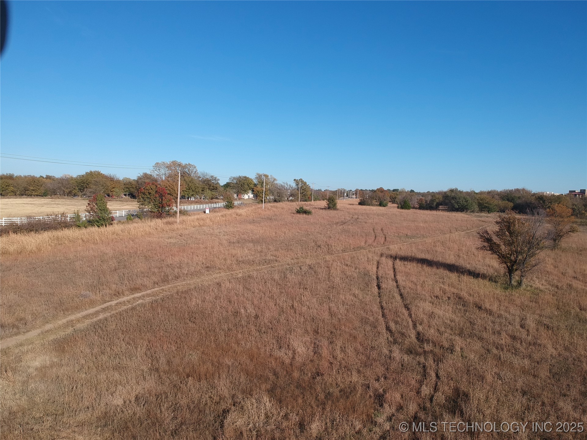 E 106th Street Property Photo 1