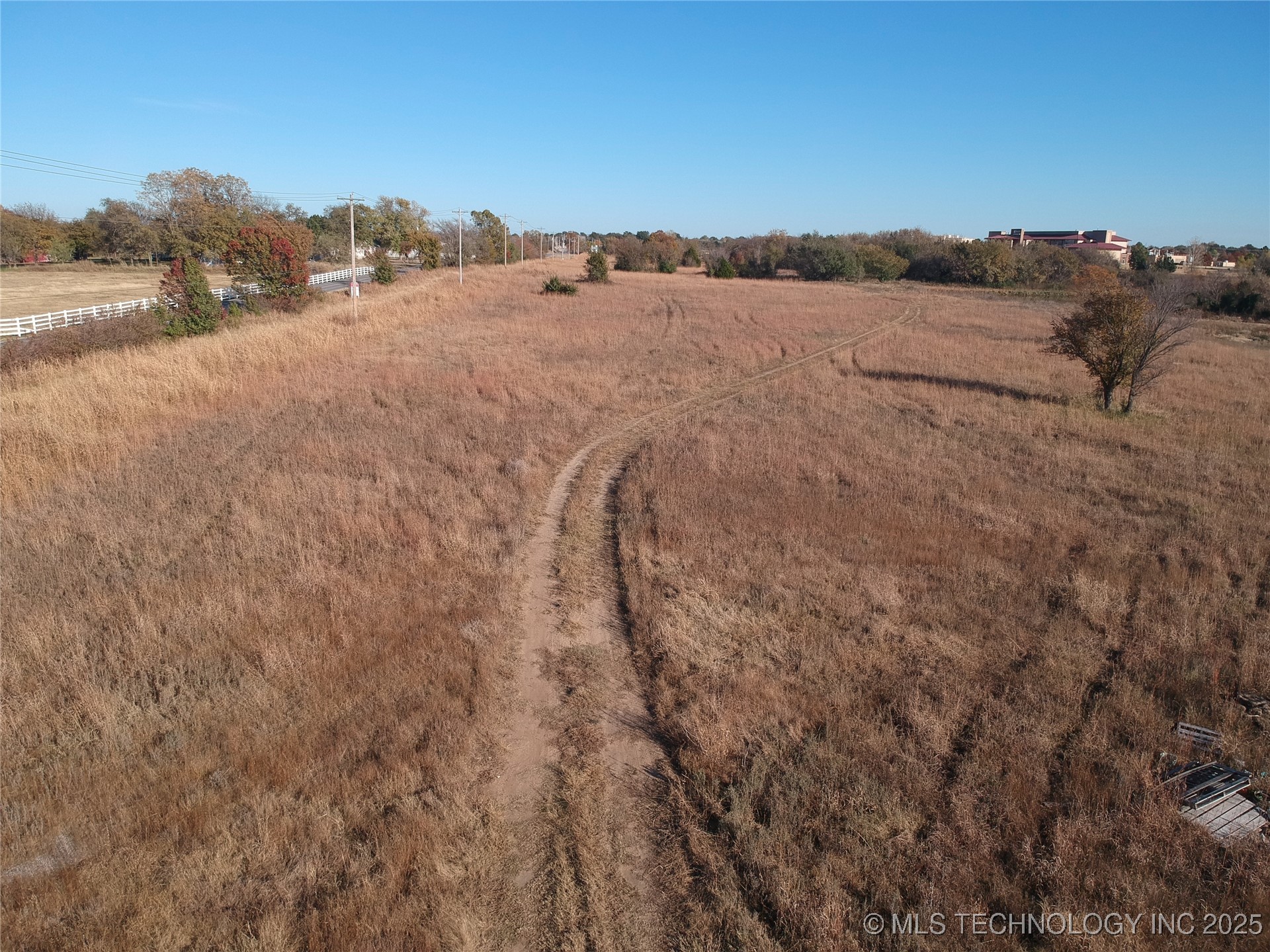 E 106th Street Property Photo 6