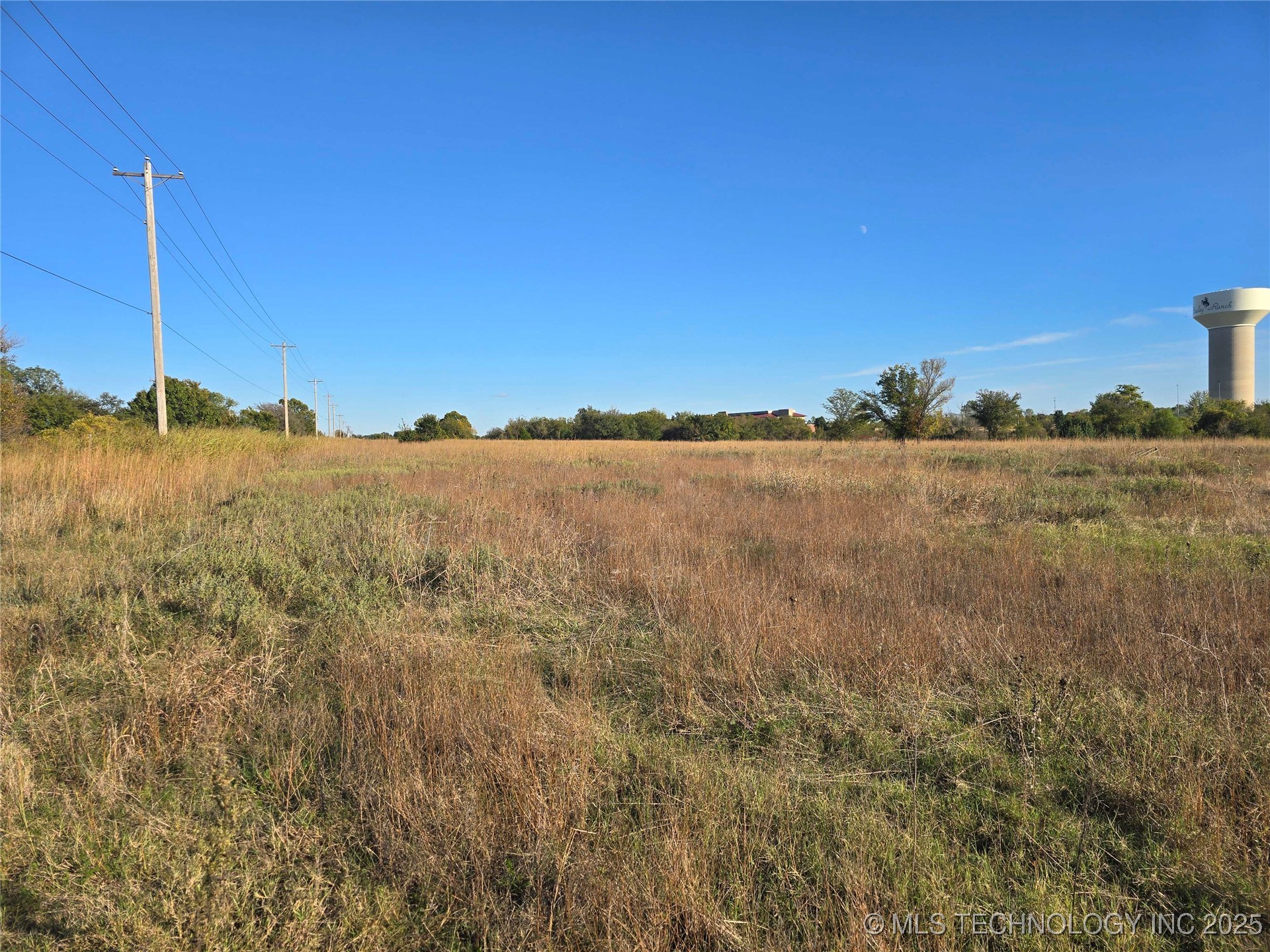 E 106th Street Property Photo 9