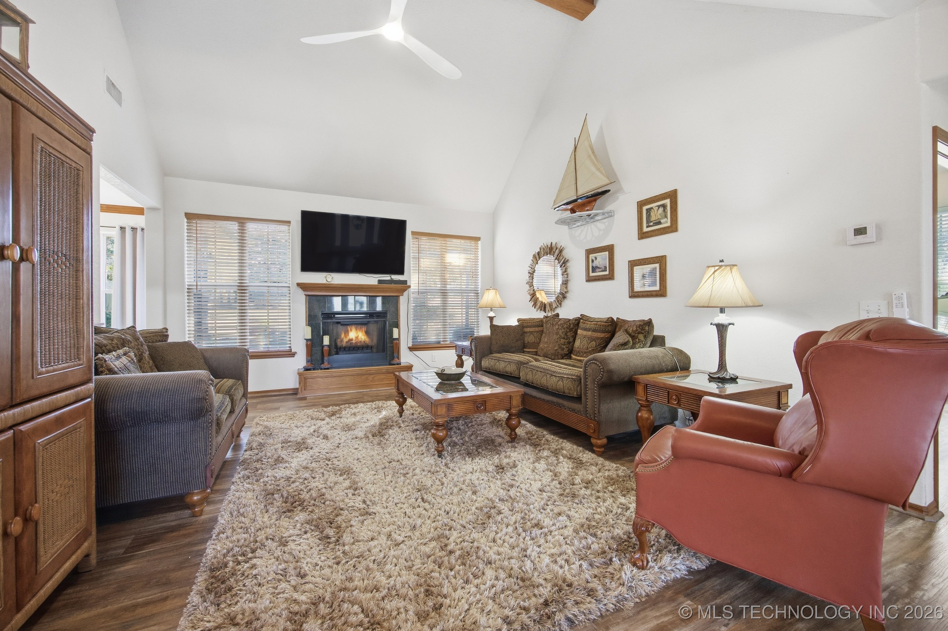 2445 Avalon Drive Property Photo 6