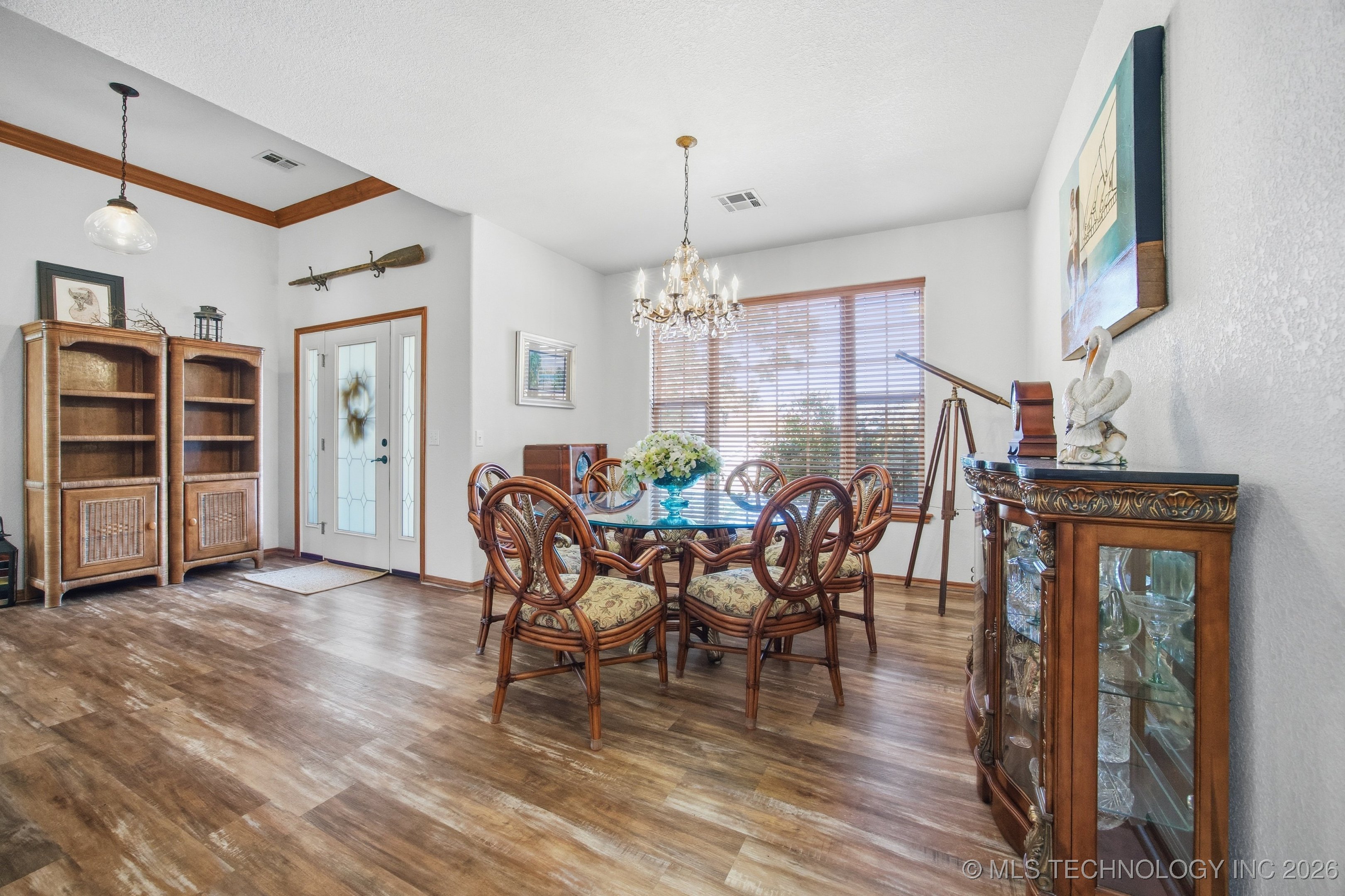 2445 Avalon Drive Property Photo 10