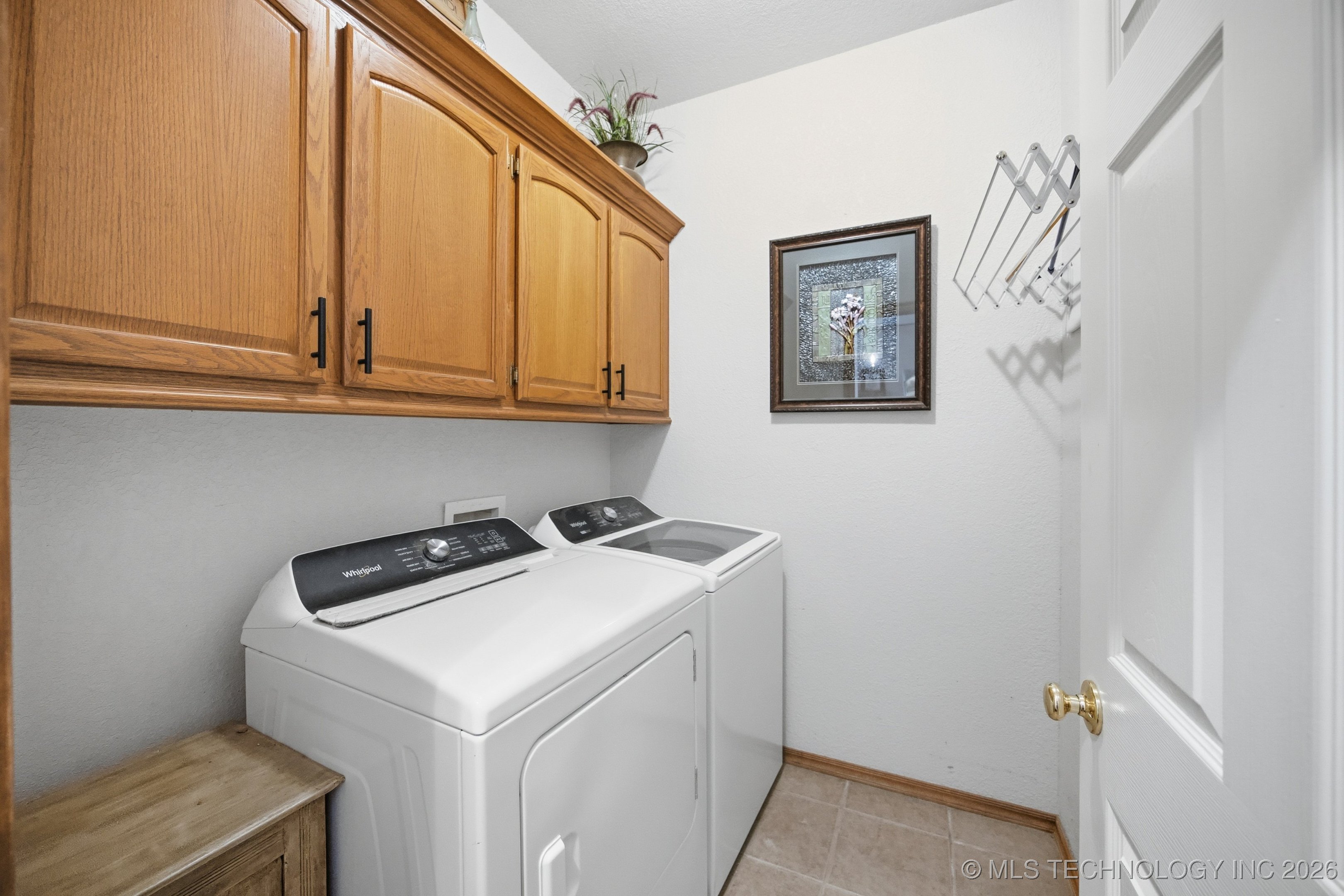 2445 Avalon Drive Property Photo 21