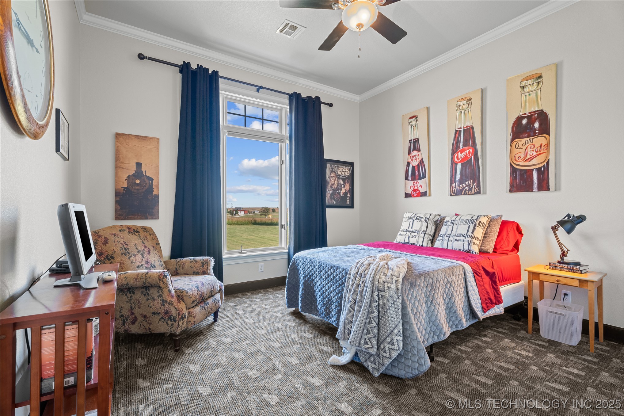 639 Ne Bison Road Property Photo 15