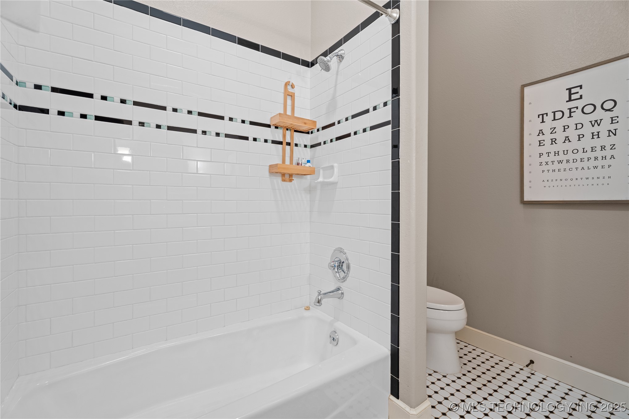 639 Ne Bison Road Property Photo 18