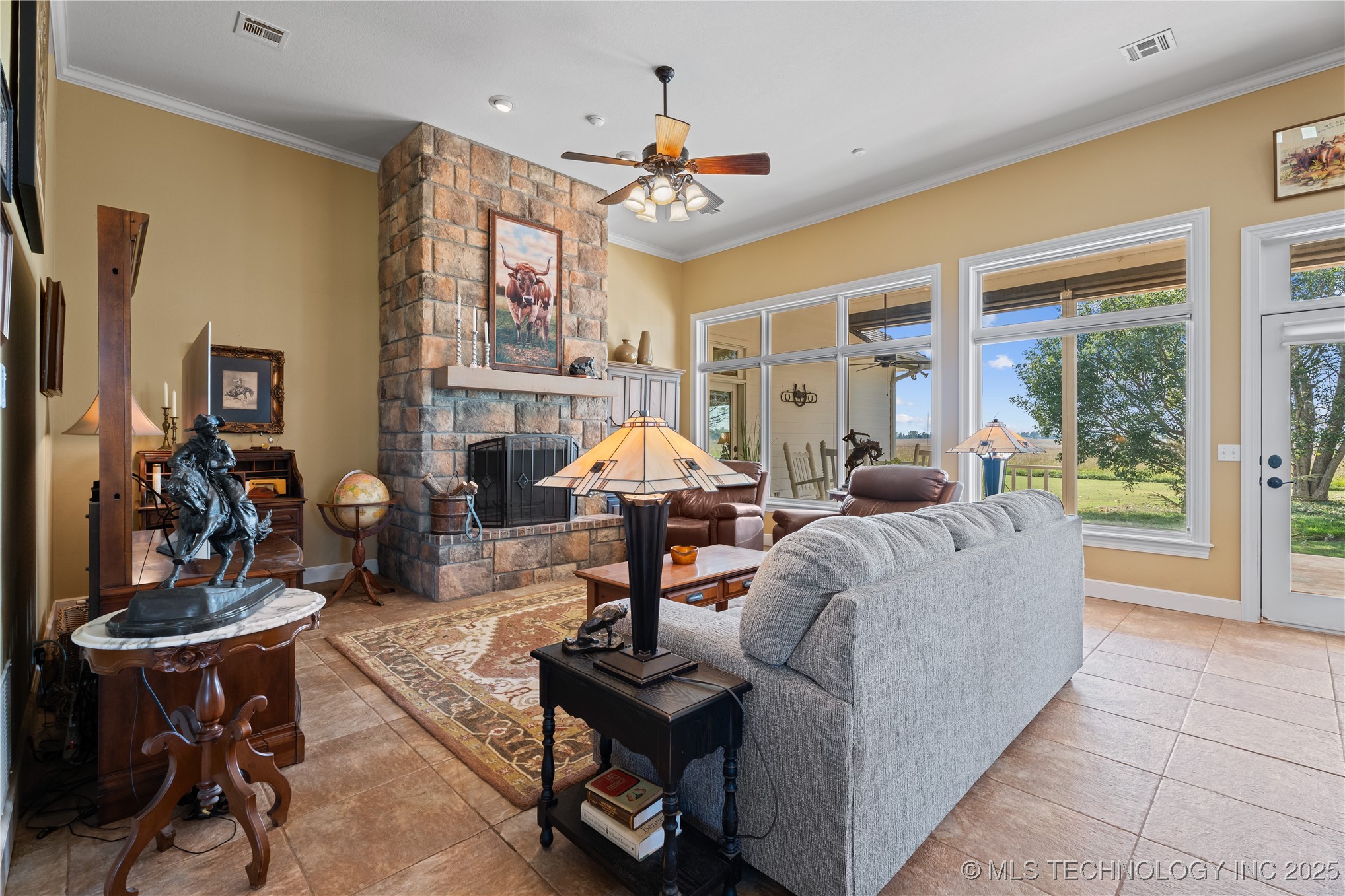 639 Ne Bison Road Property Photo 33