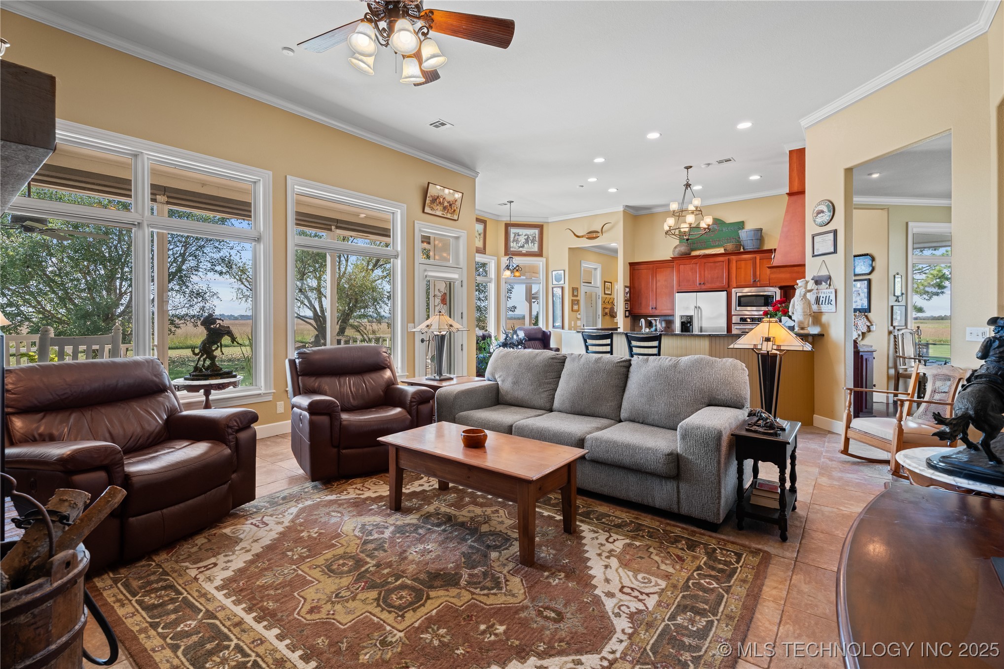 639 Ne Bison Road Property Photo 38