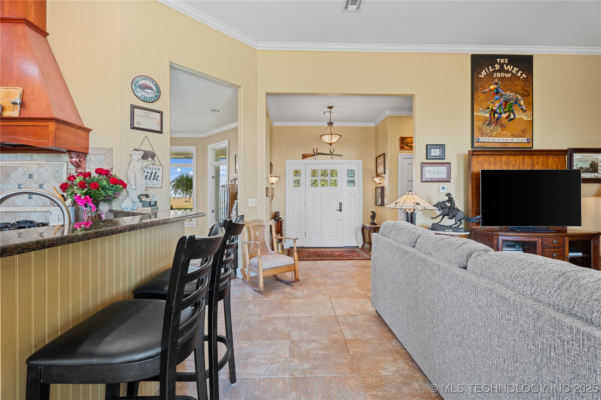 639 Ne Bison Road Property Photo 39