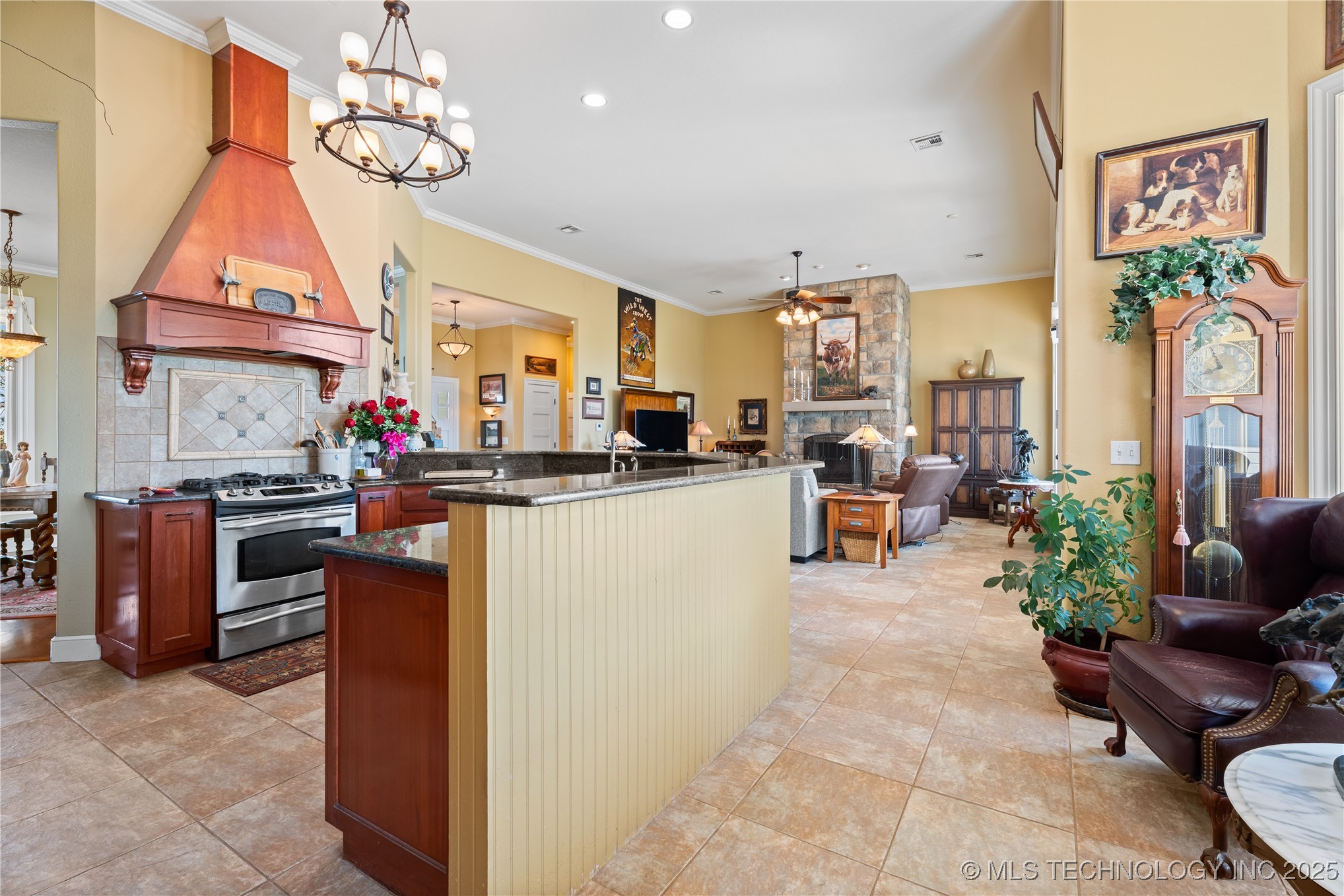 639 Ne Bison Road Property Photo 47