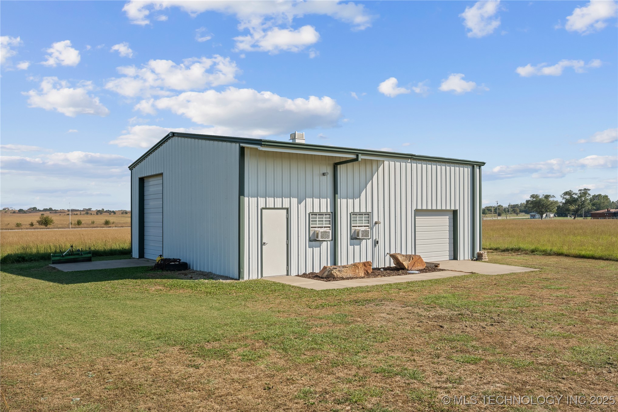 639 Ne Bison Road Property Photo 61