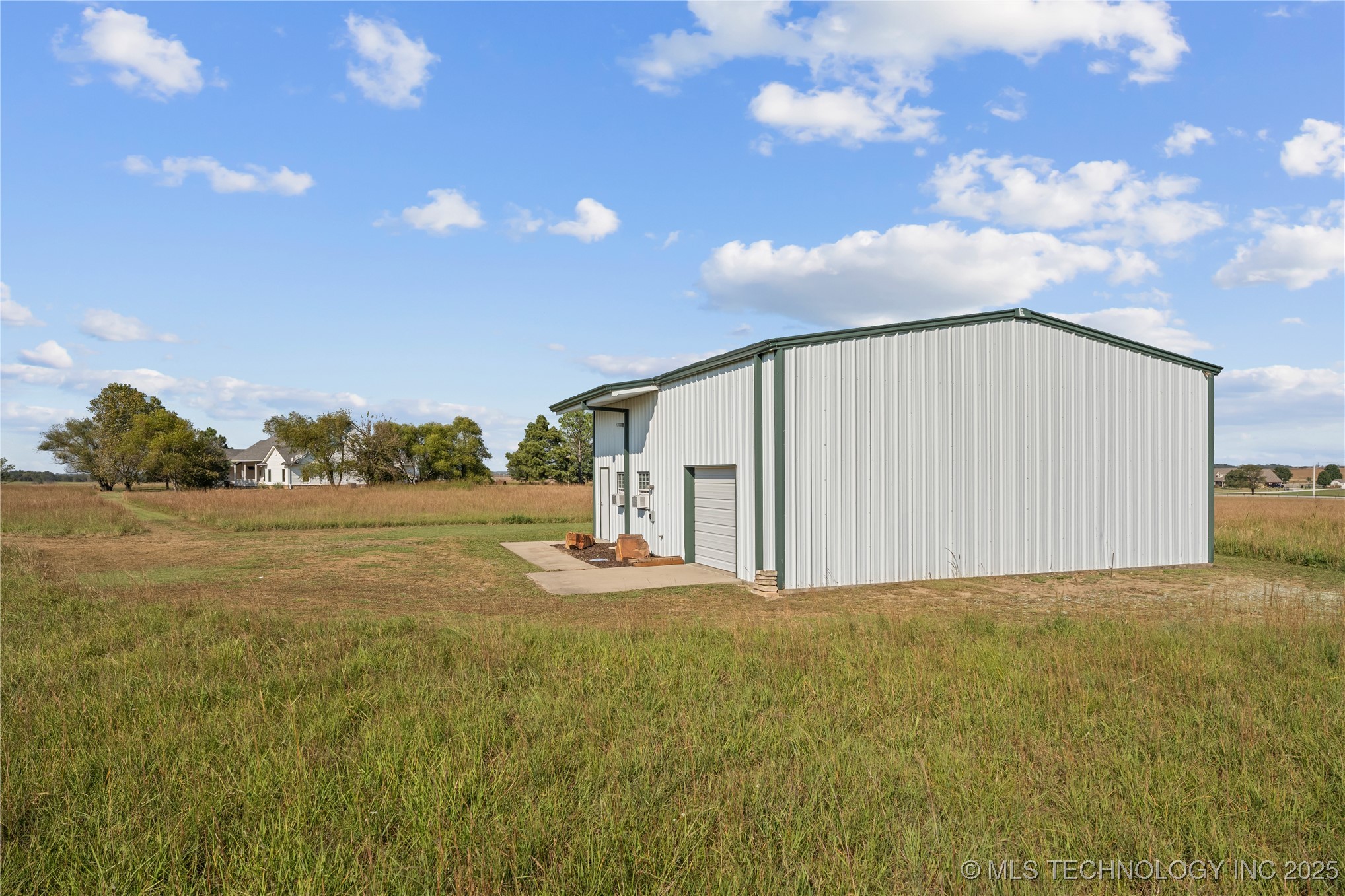 639 Ne Bison Road Property Photo 62
