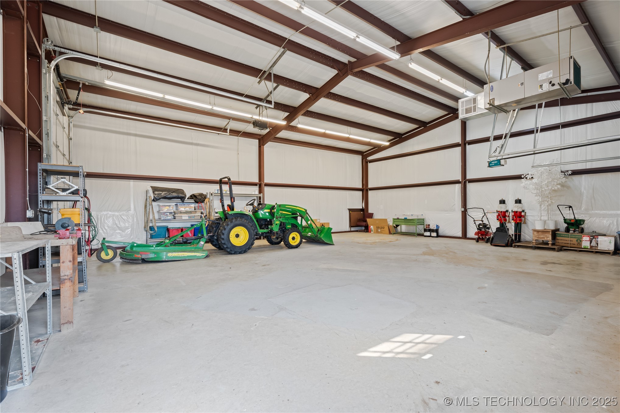 639 Ne Bison Road Property Photo 63