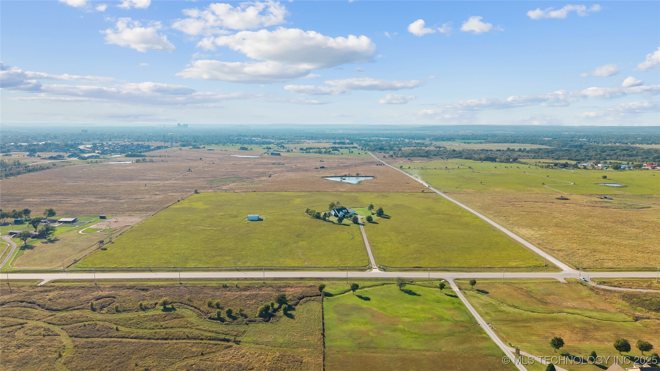 639 Ne Bison Road Property Photo 66