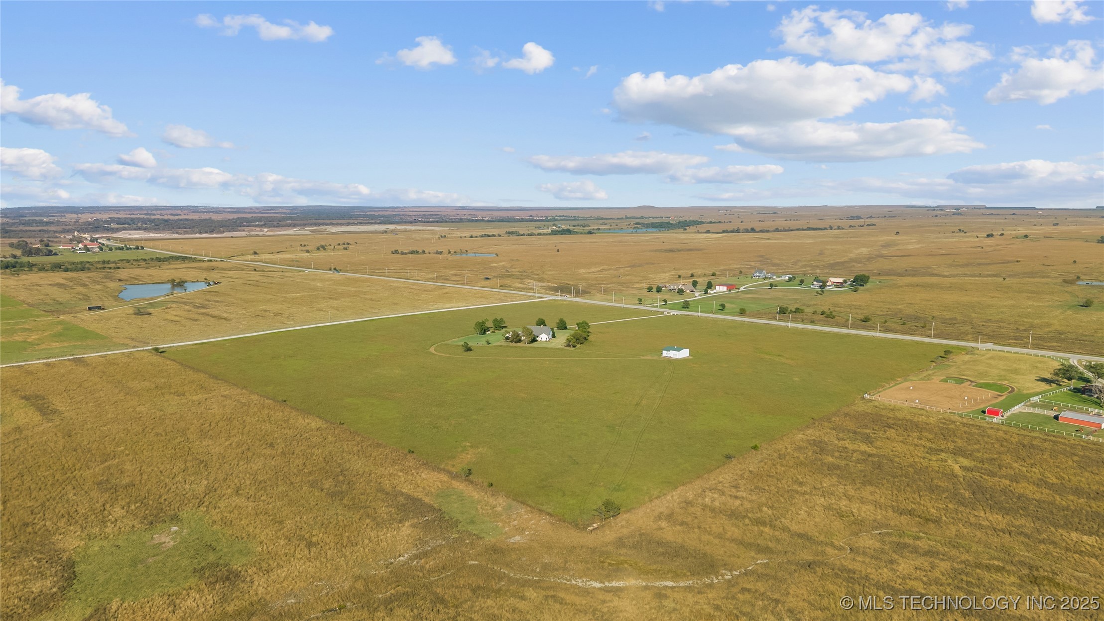 639 Ne Bison Road Property Photo 68