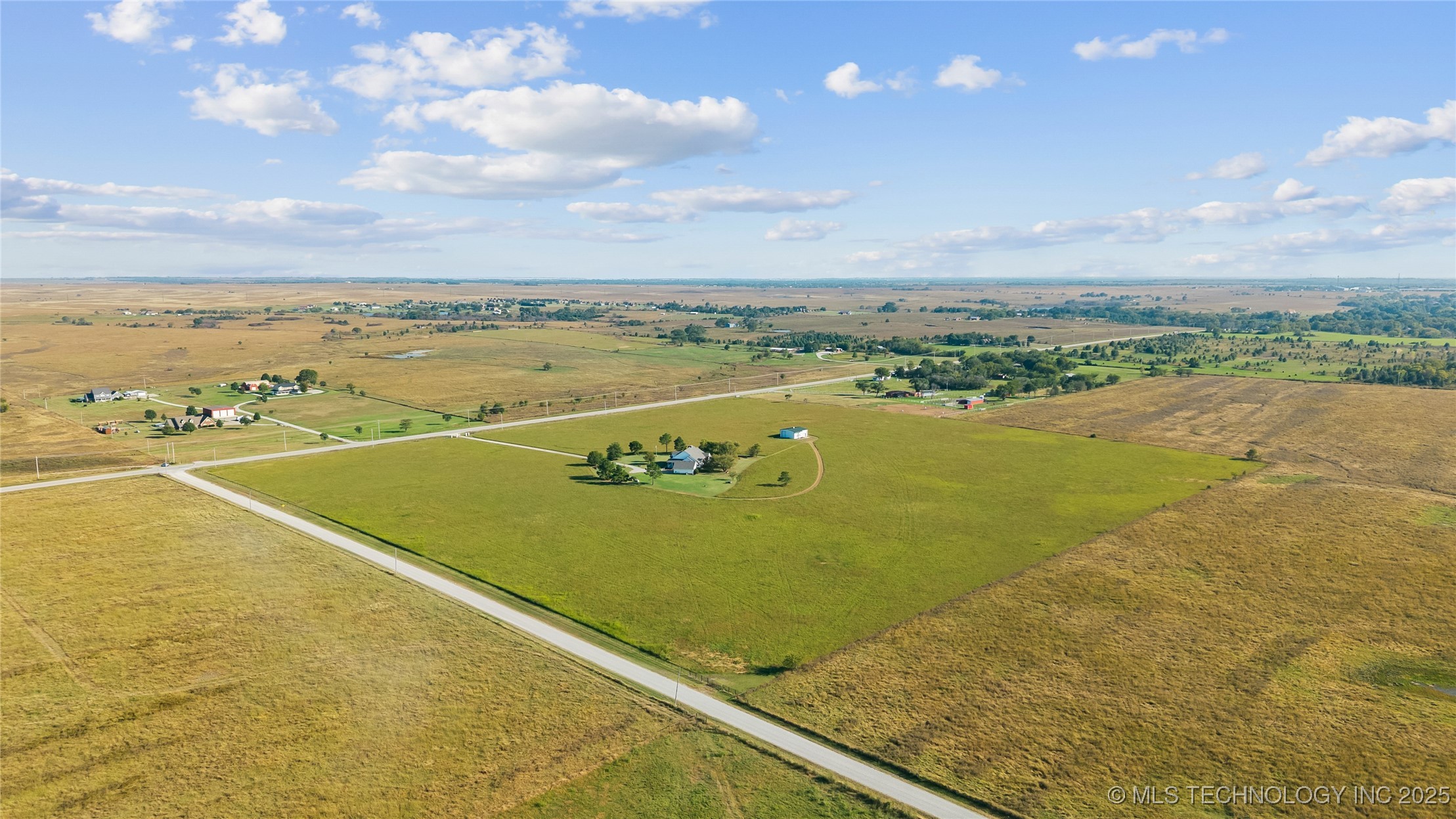 639 Ne Bison Road Property Photo 69