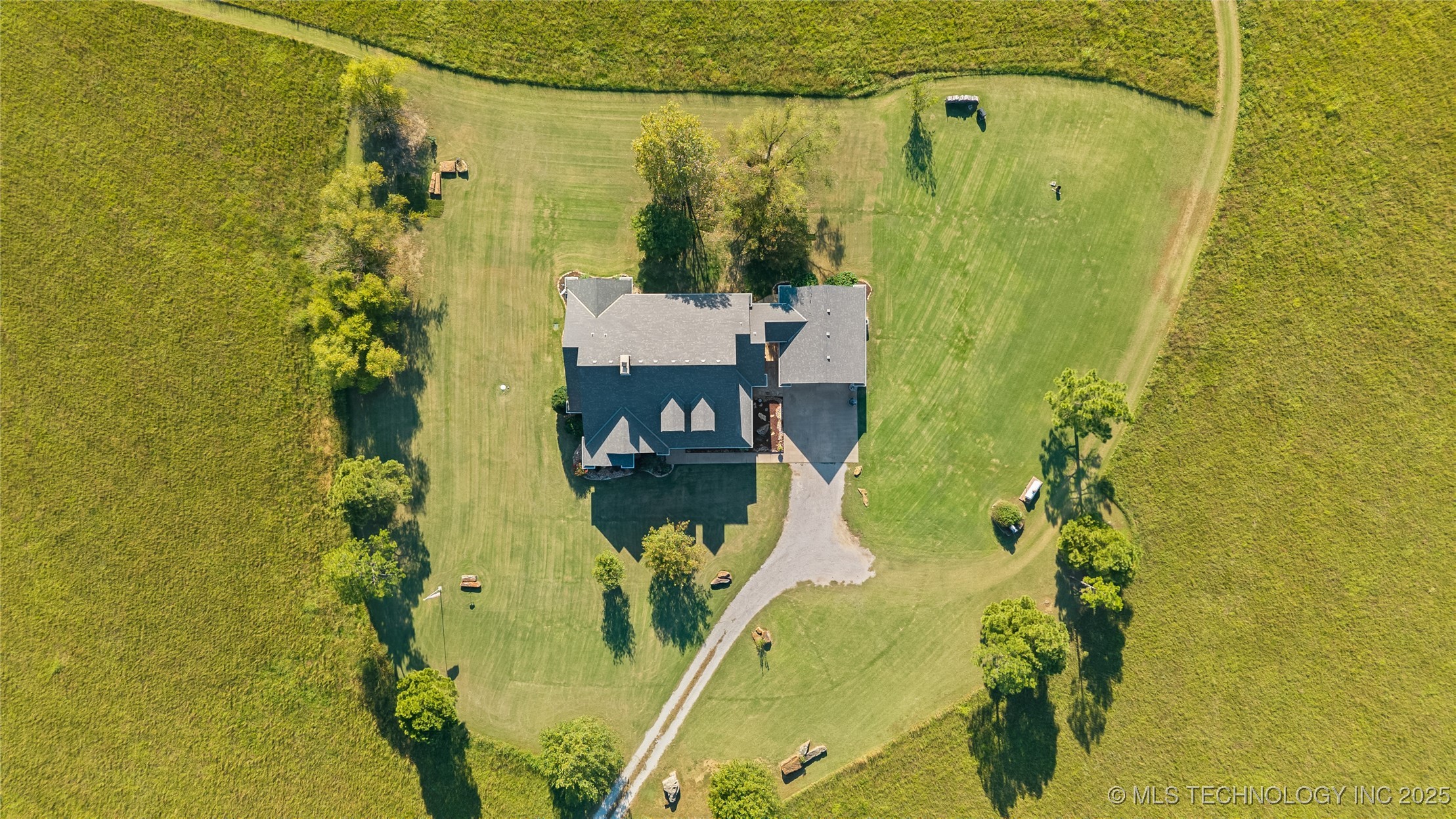 639 Ne Bison Road Property Photo 73