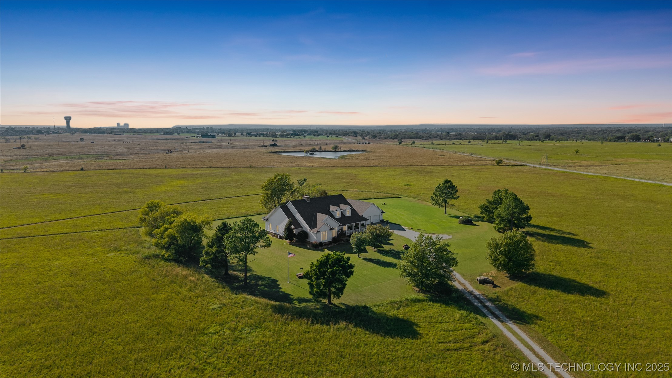 639 Ne Bison Road Property Photo 75