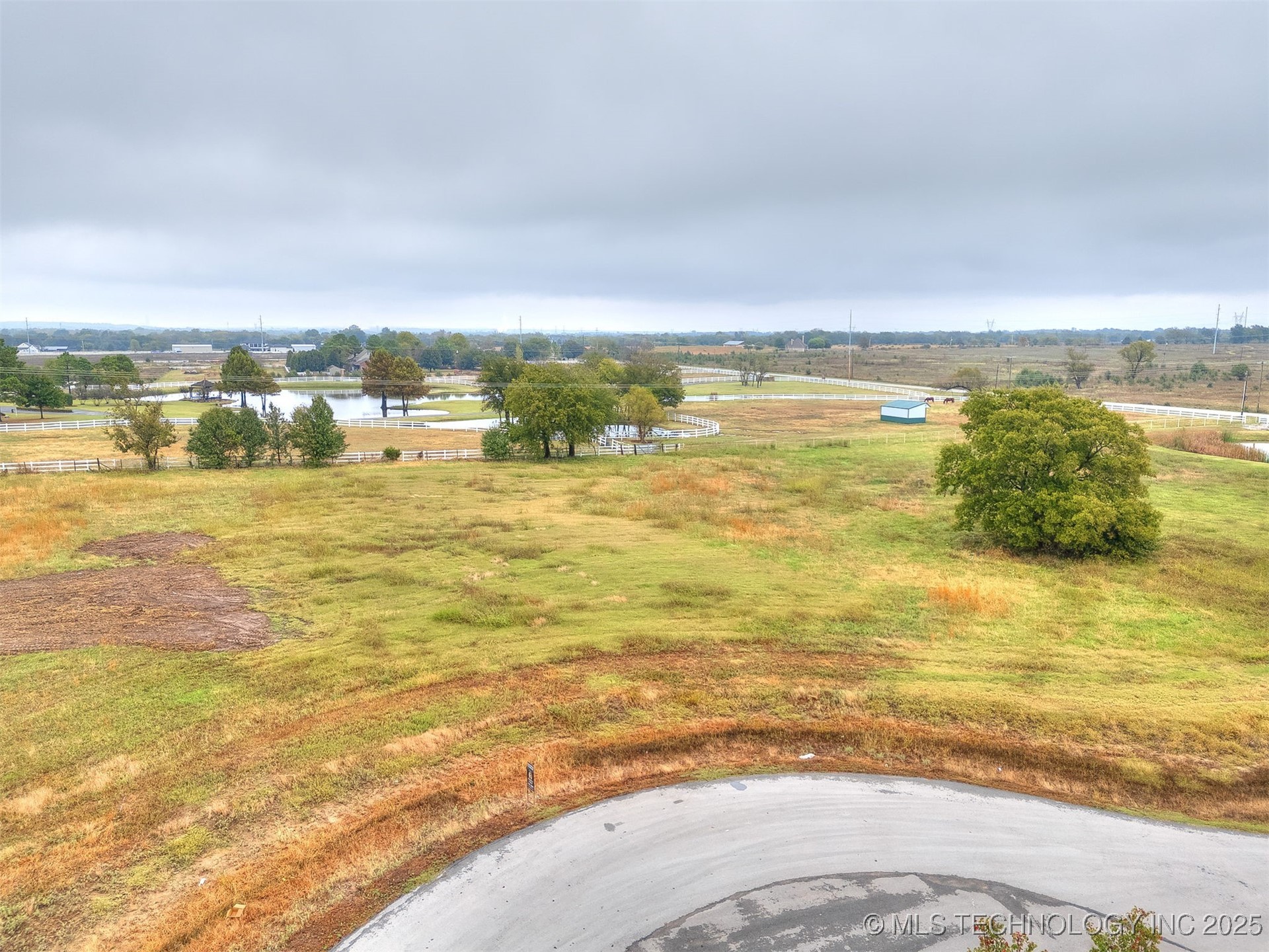 3227 E 169th Street S Property Photo 3