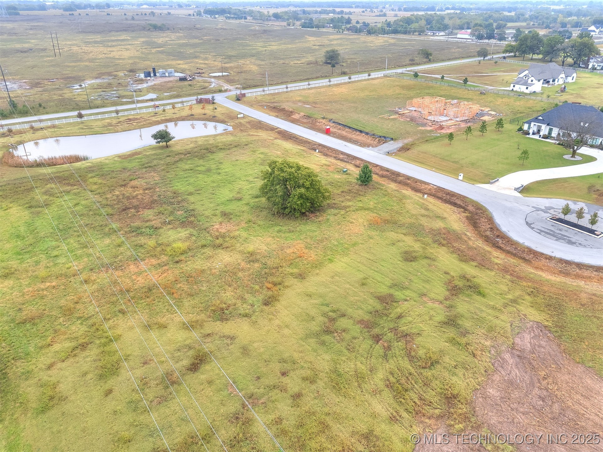 3227 E 169th Street S Property Photo 8